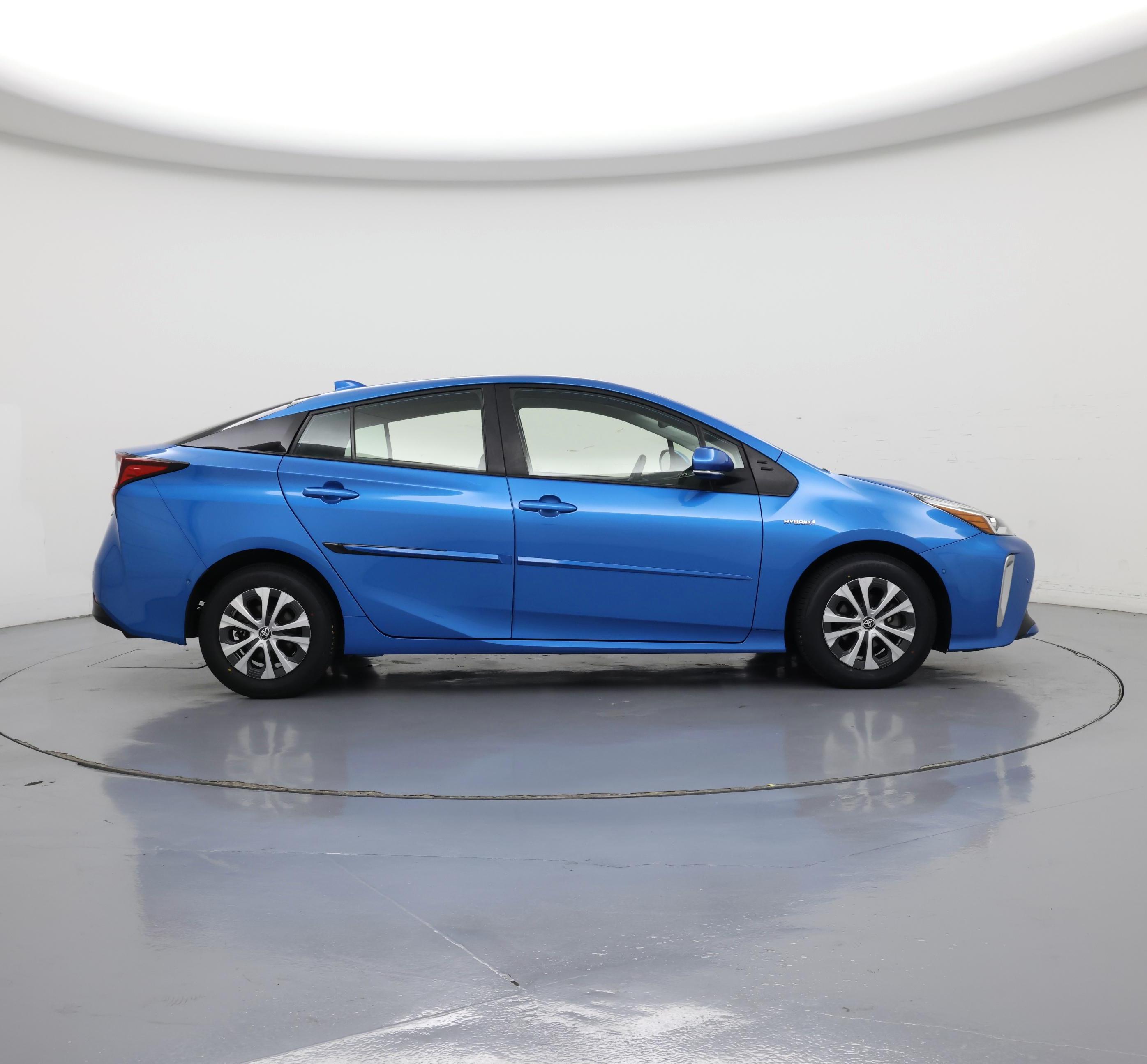 Thumbnail: 2021 Toyota Prius - 7