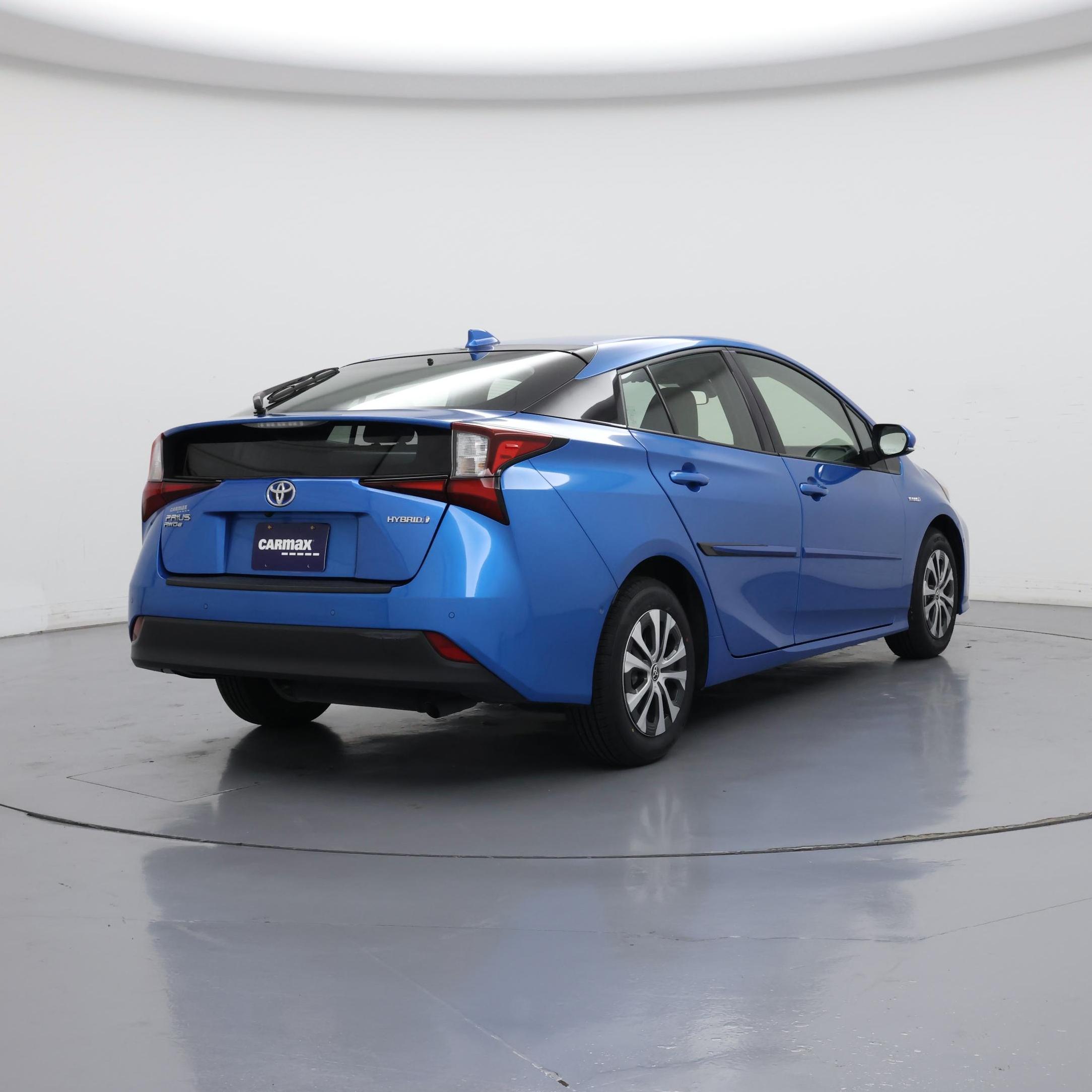 Thumbnail: 2021 Toyota Prius - 8