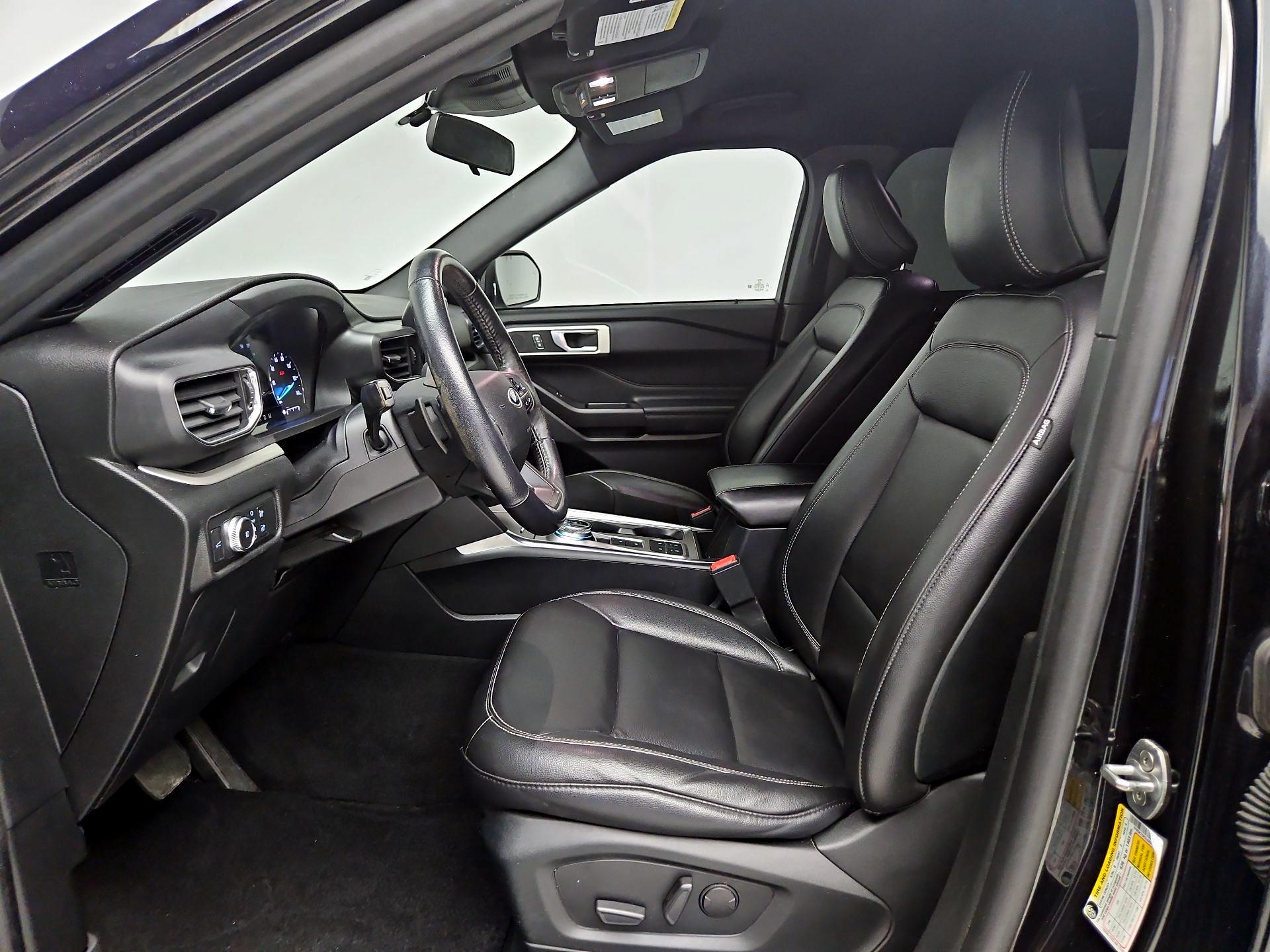 Thumbnail: 2020 Ford Explorer - 11