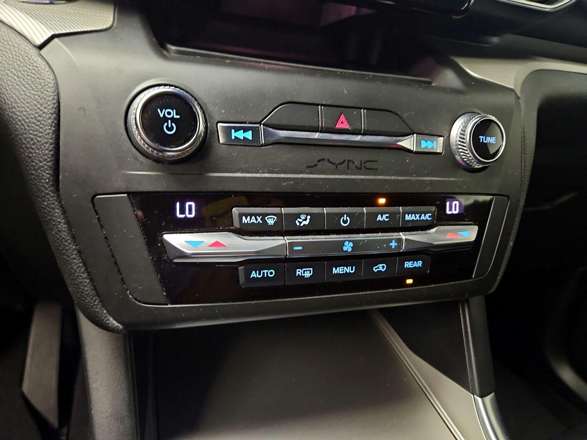 Thumbnail: 2020 Ford Explorer - 17