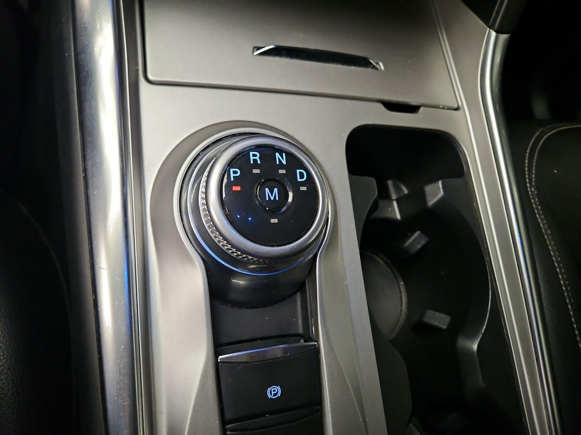 Thumbnail: 2020 Ford Explorer - 18