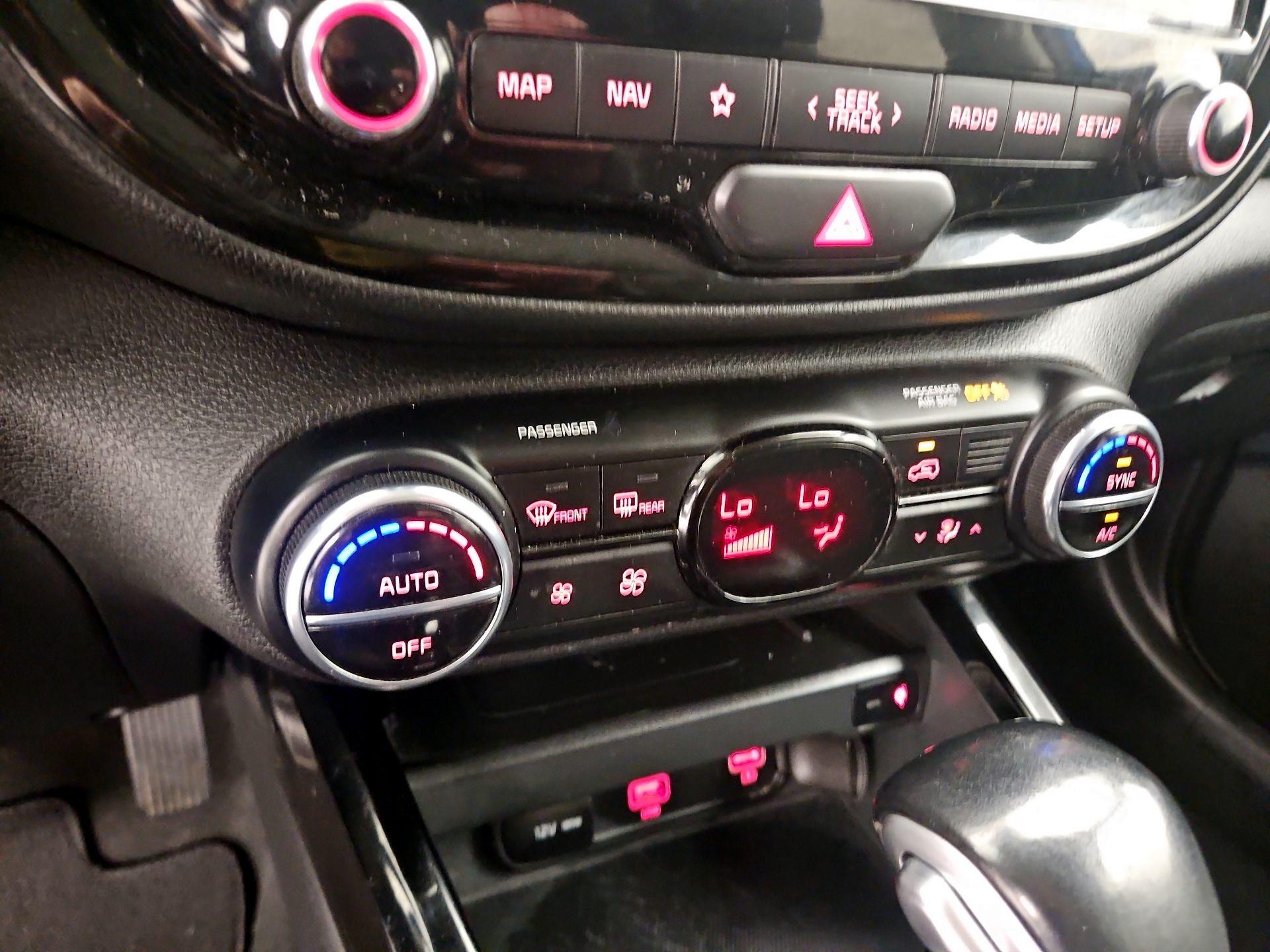 Thumbnail: 2020 Kia Soul - 17