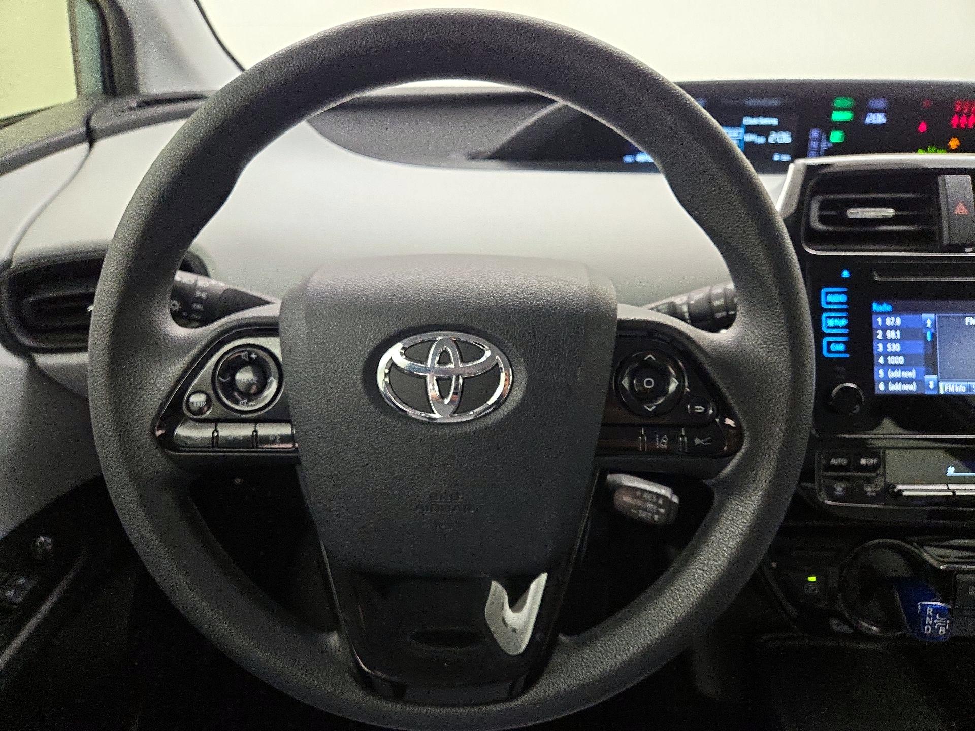 Thumbnail: 2019 Toyota Prius - 10