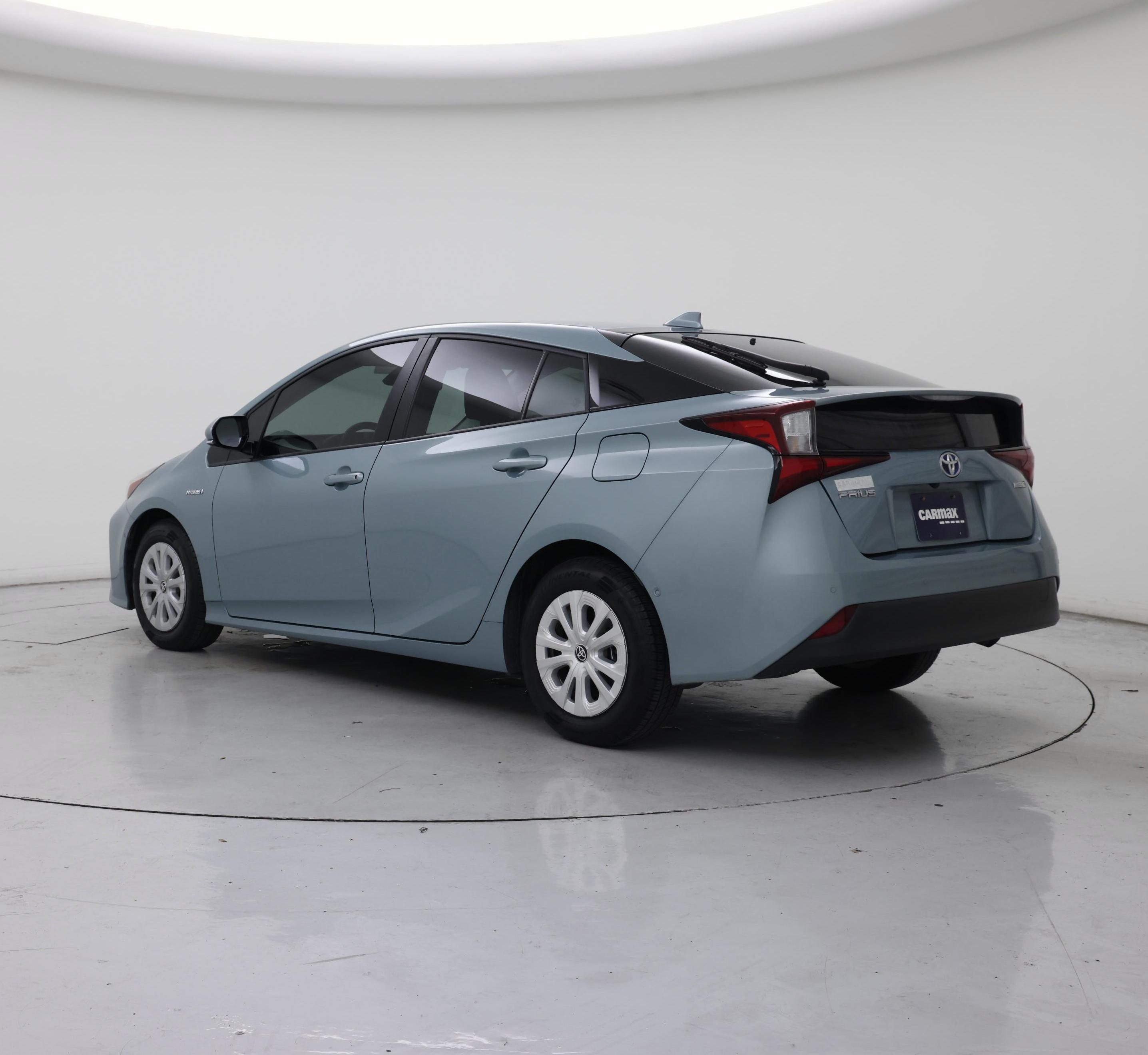 Thumbnail: 2019 Toyota Prius - 2