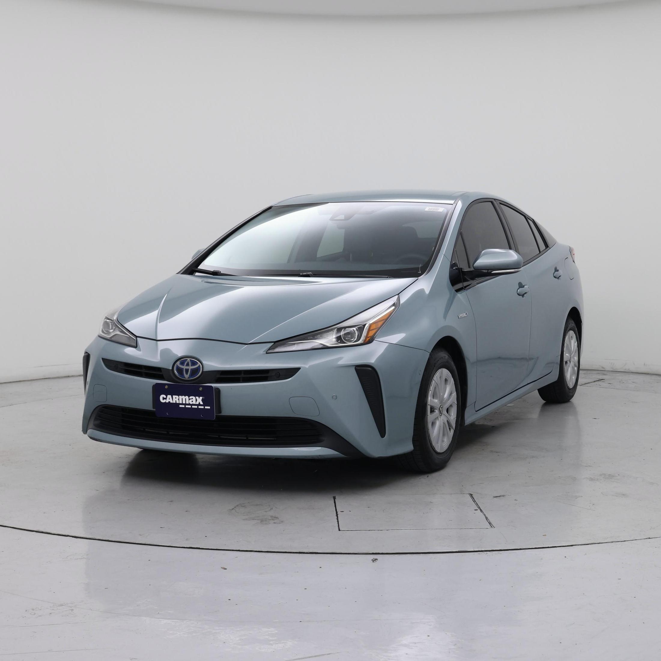 Thumbnail: 2019 Toyota Prius - 4