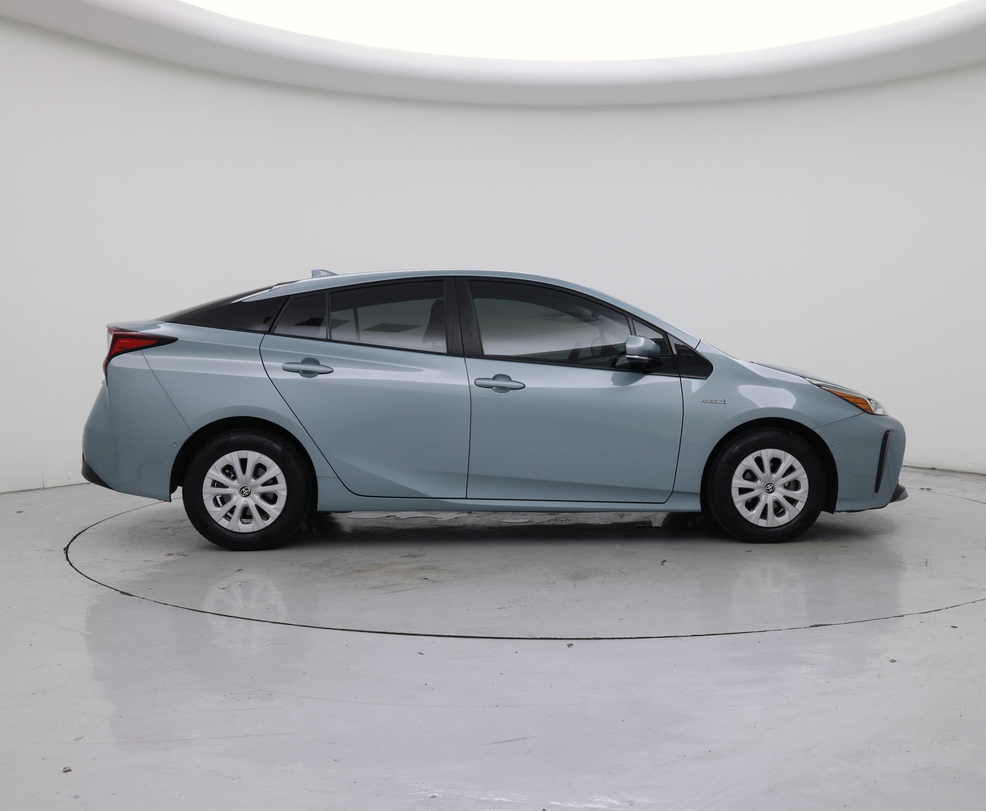 Thumbnail: 2019 Toyota Prius - 7