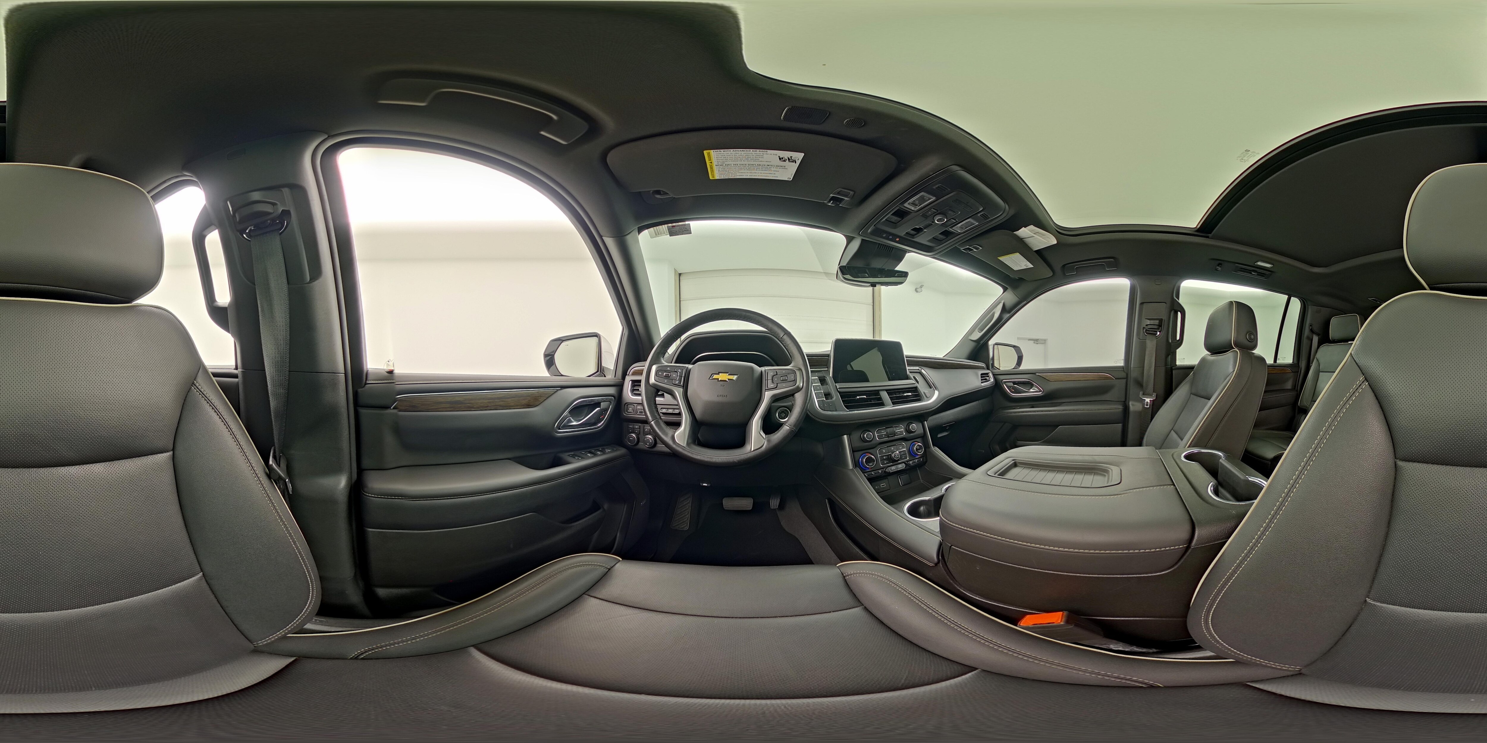 2023 Chevrolet Suburban Premier - Photo 28