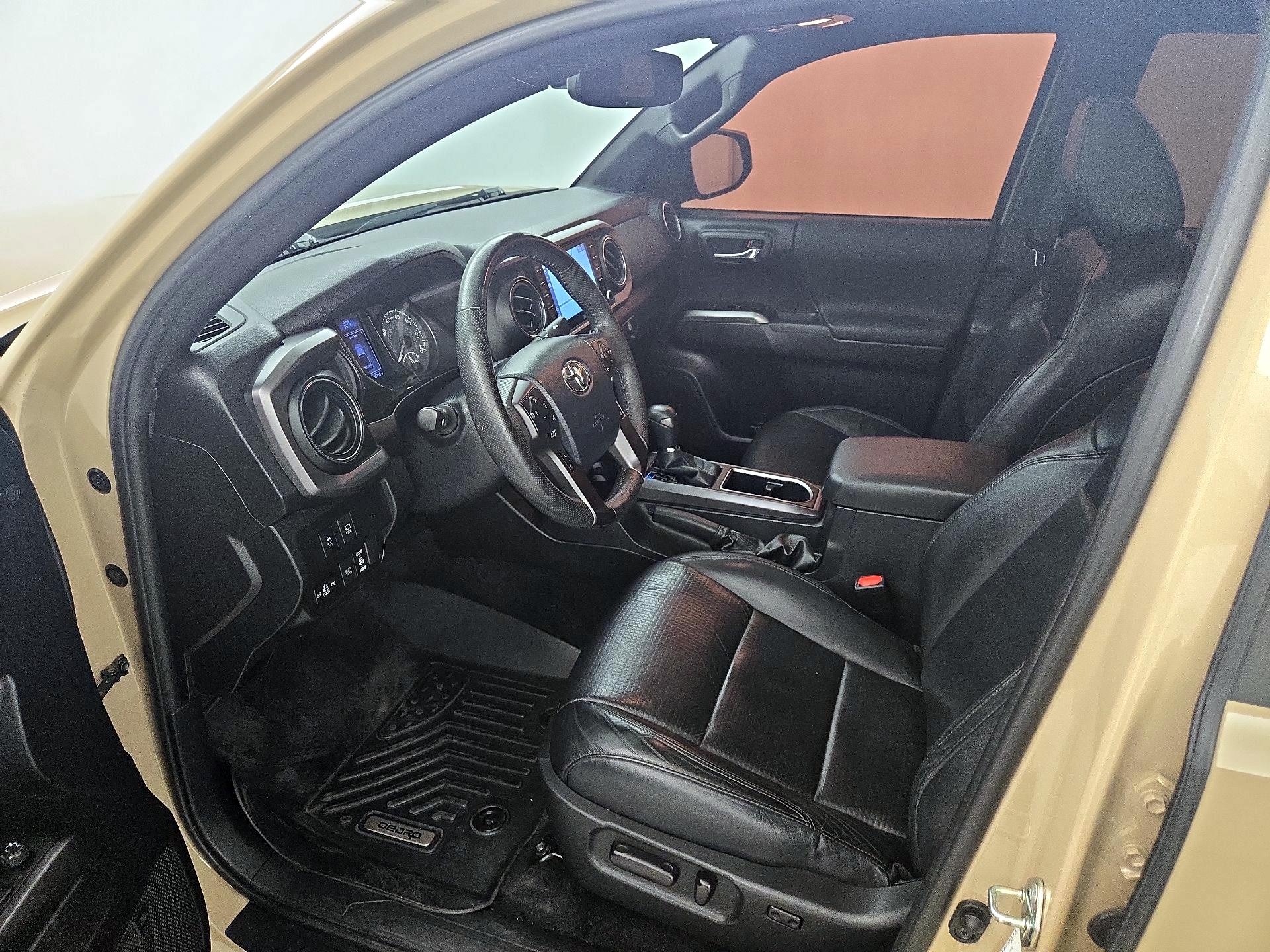 Thumbnail: 2020 Toyota Tacoma - 11