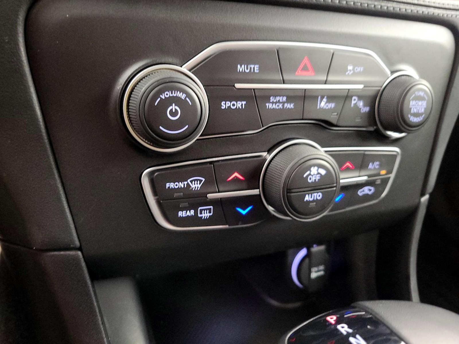 2022 Dodge Charger R/T - Photo 18