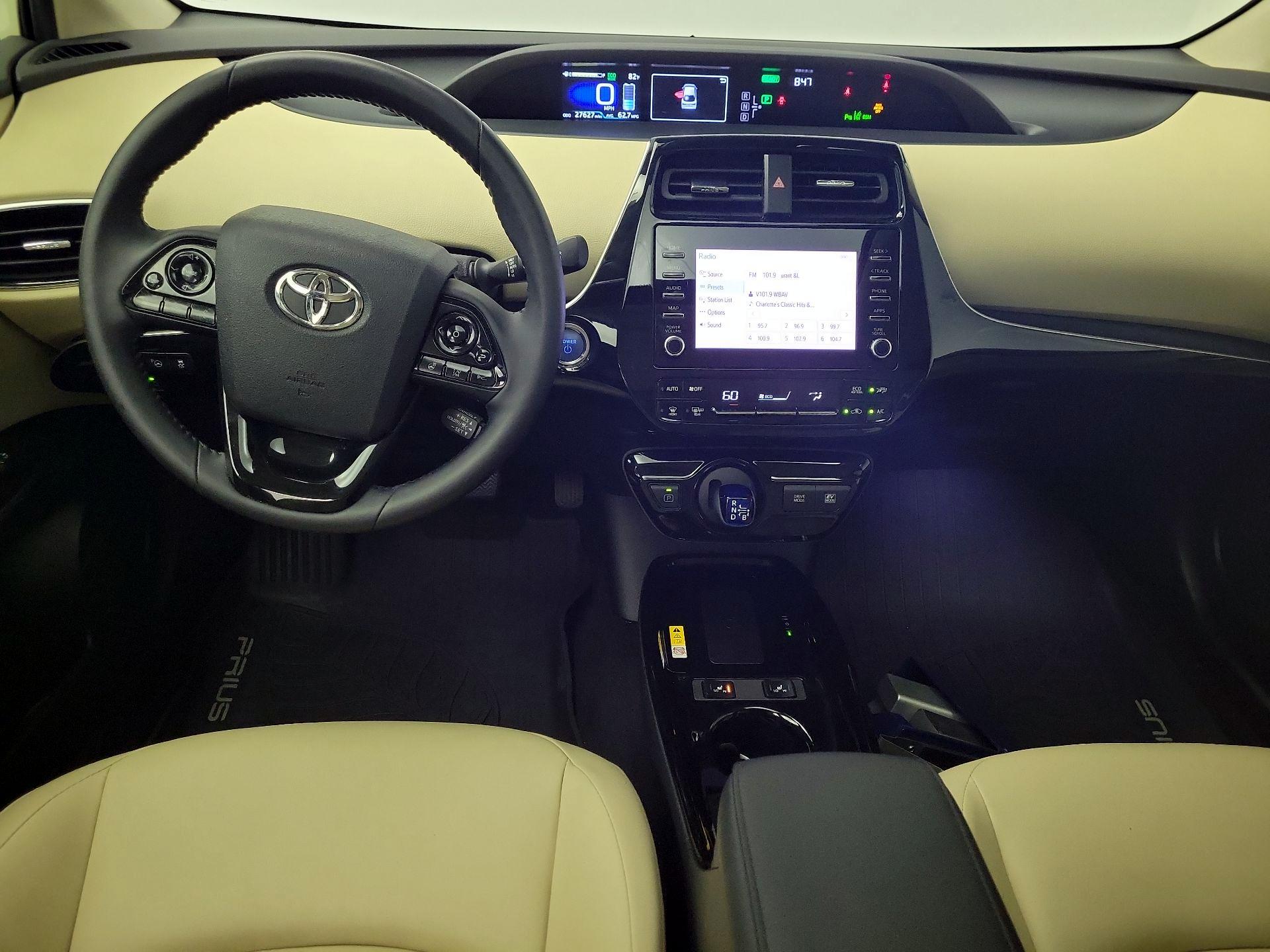 Thumbnail: 2020 Toyota Prius - 9