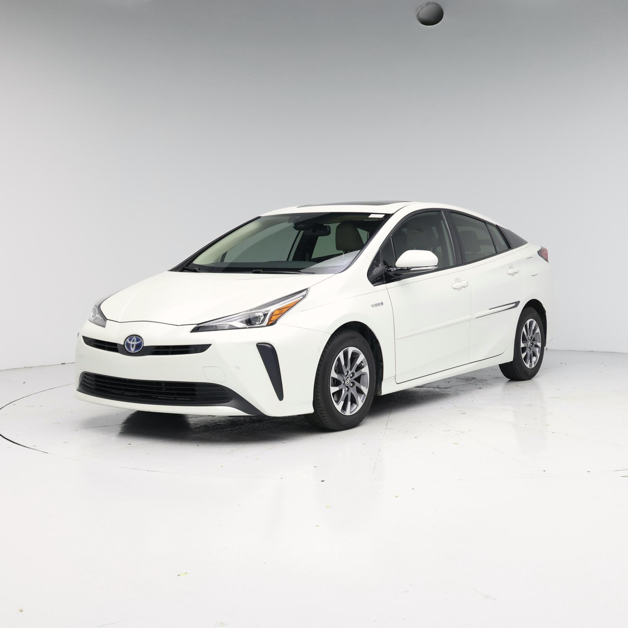 Thumbnail: 2020 Toyota Prius - 4