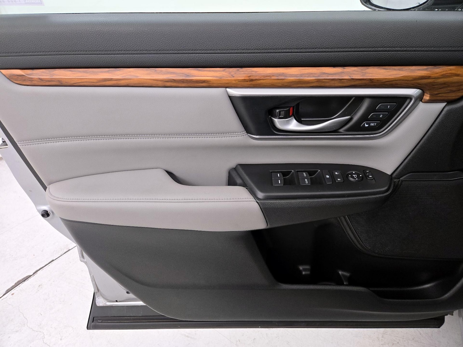 2021 Honda CR-V Touring - Photo 13