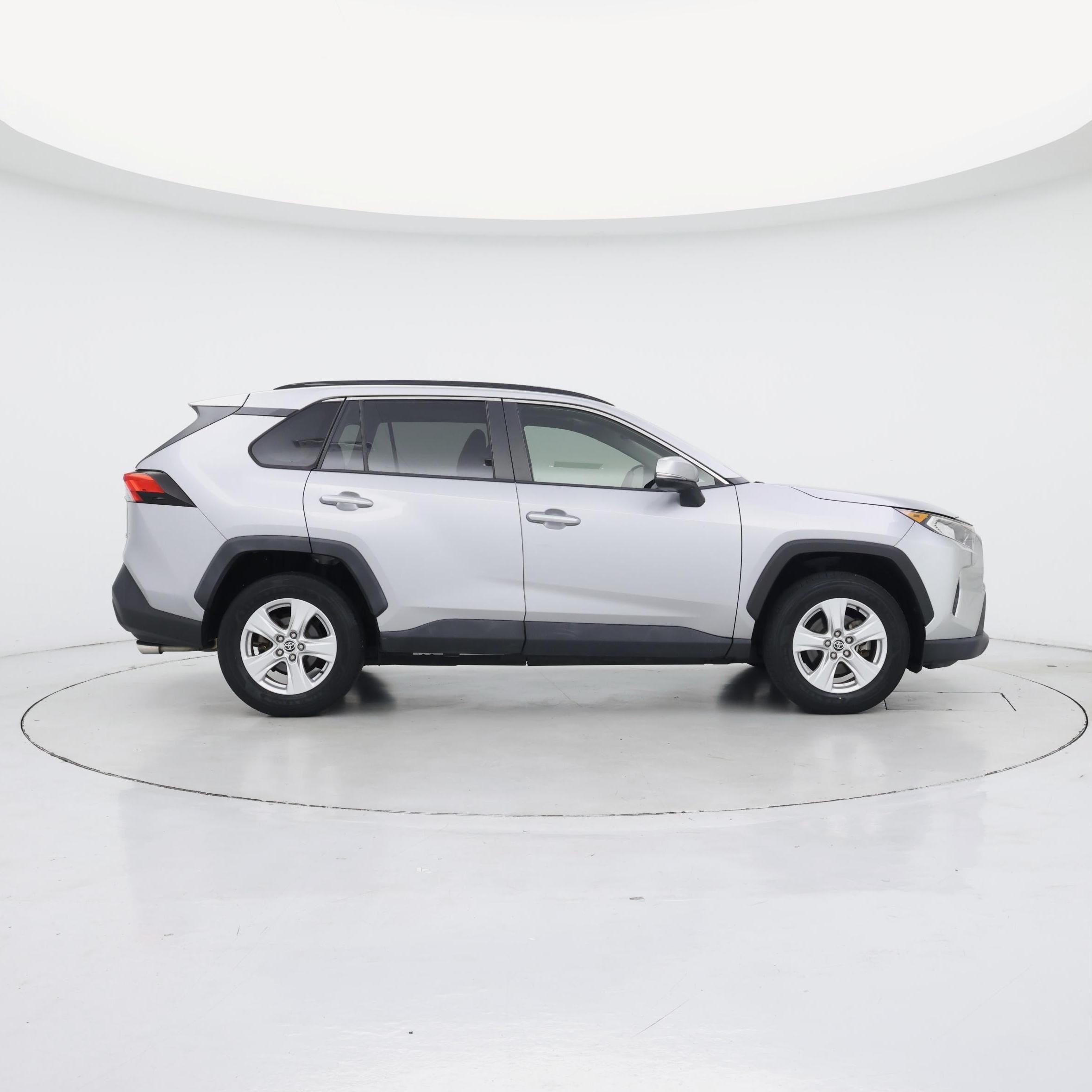 Thumbnail: 2020 Toyota RAV4 - 7