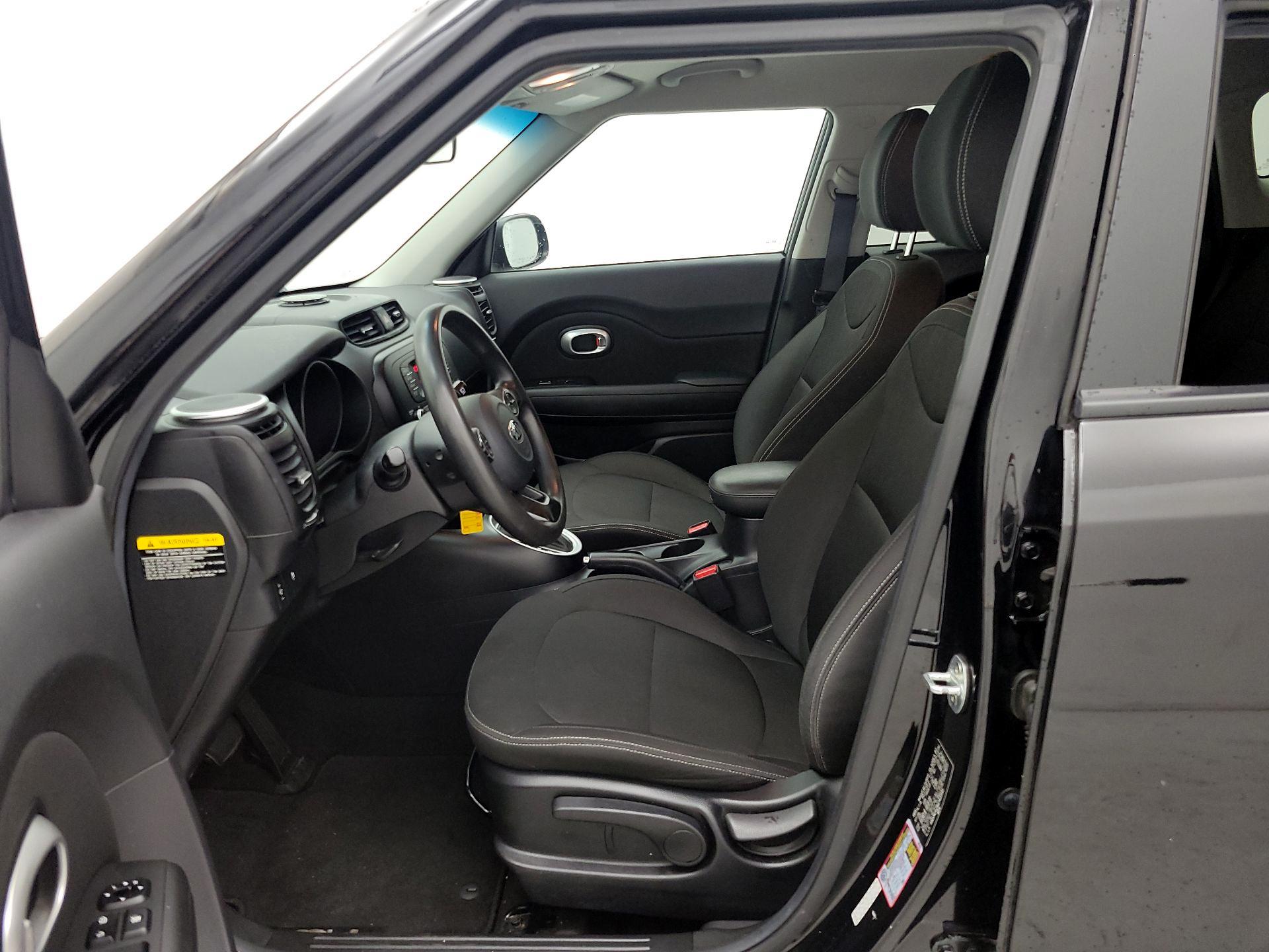 Thumbnail: 2016 Kia Soul - 11