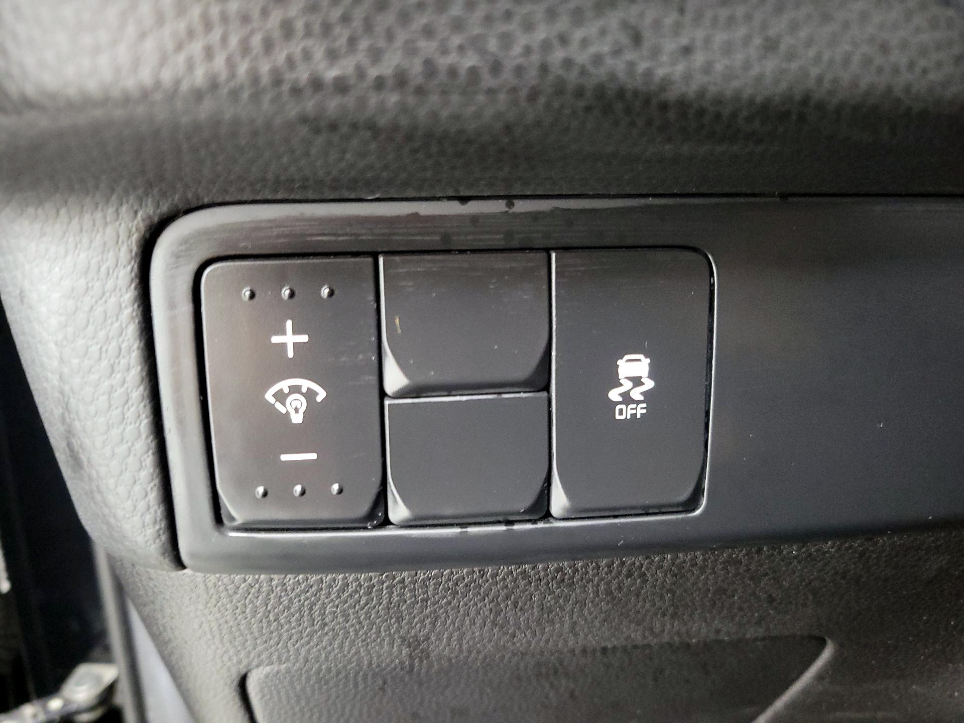 Thumbnail: 2016 Kia Soul - 13