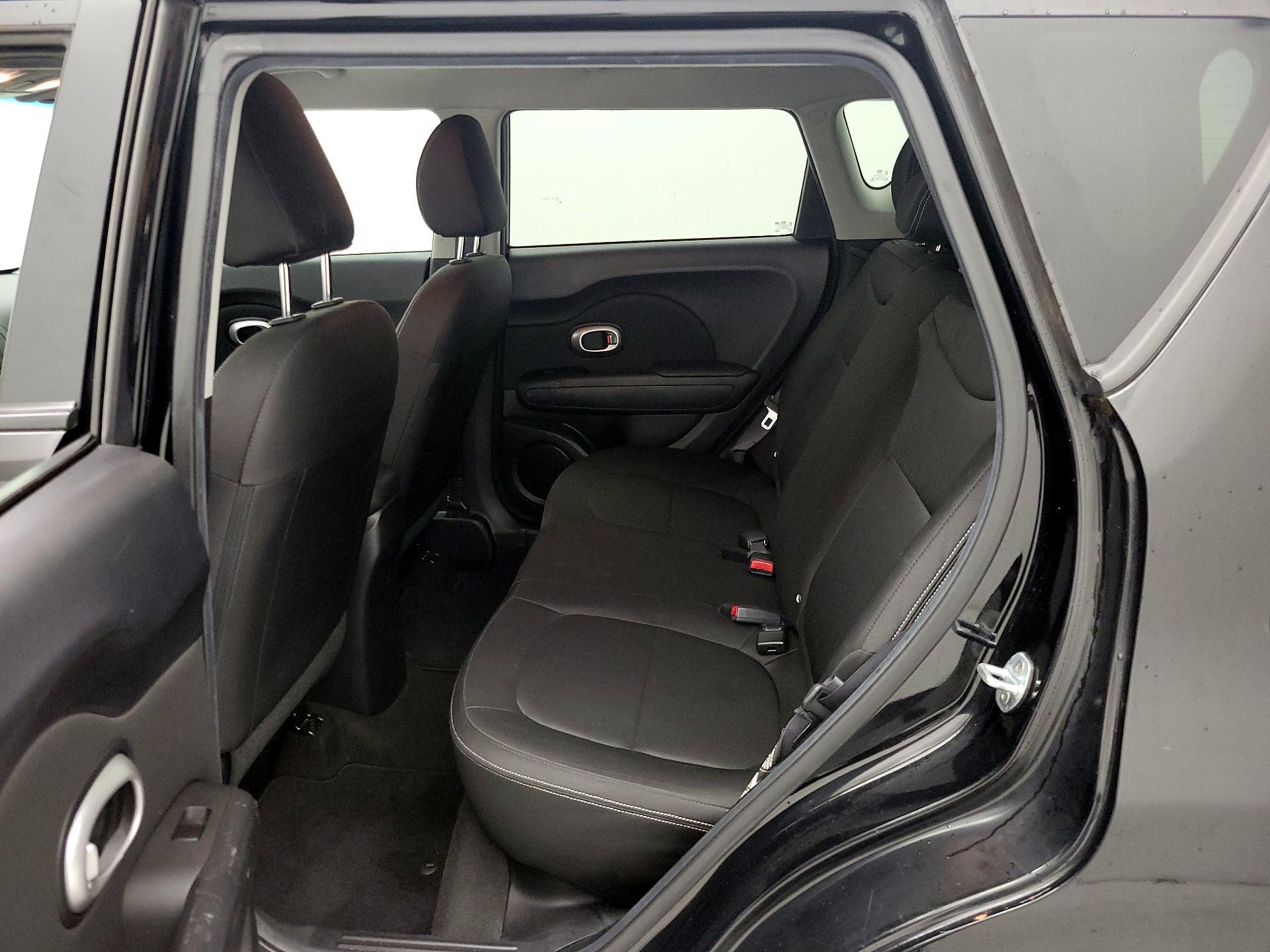 Thumbnail: 2016 Kia Soul - 18