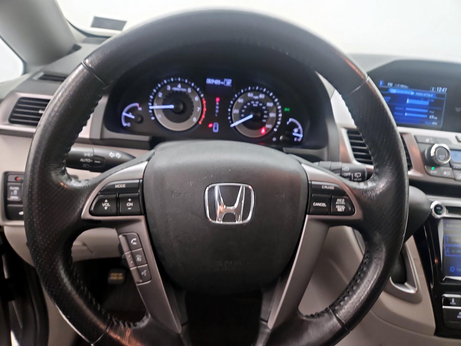 Thumbnail: 2014 Honda Odyssey - 10