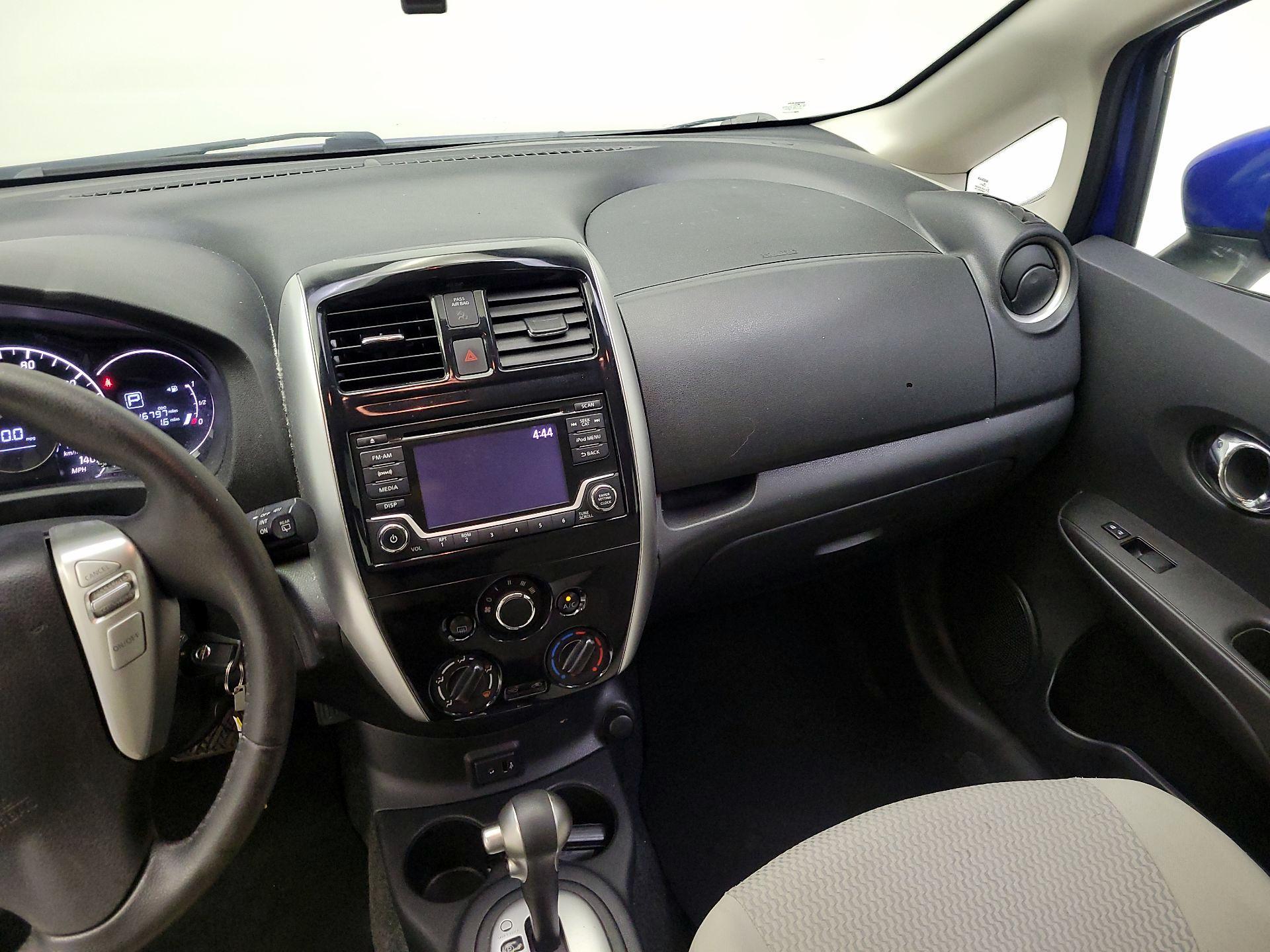 Thumbnail: 2017 Nissan Versa Note - 9