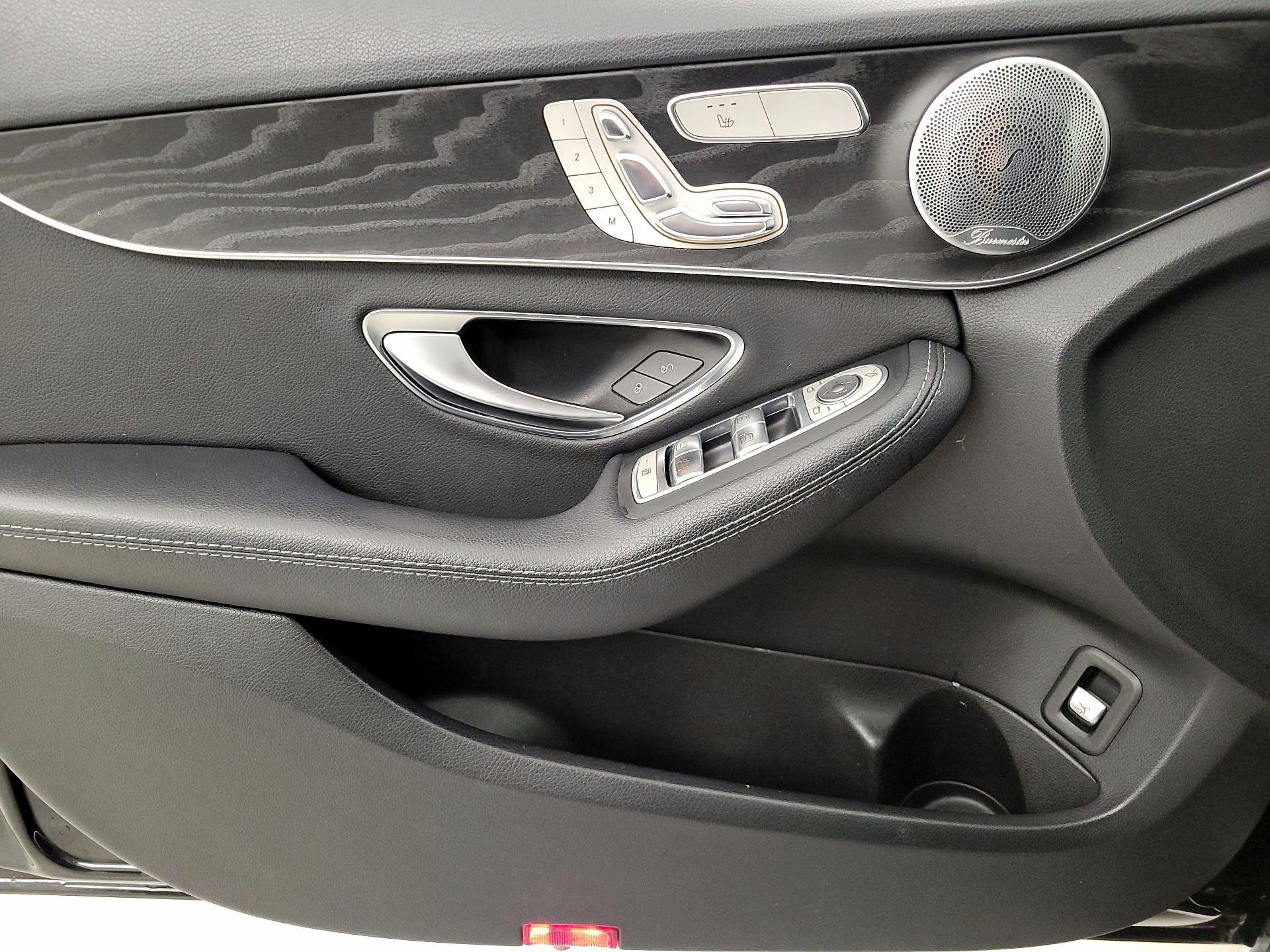 Thumbnail: 2016 Mercedes-Benz C-Class - 12