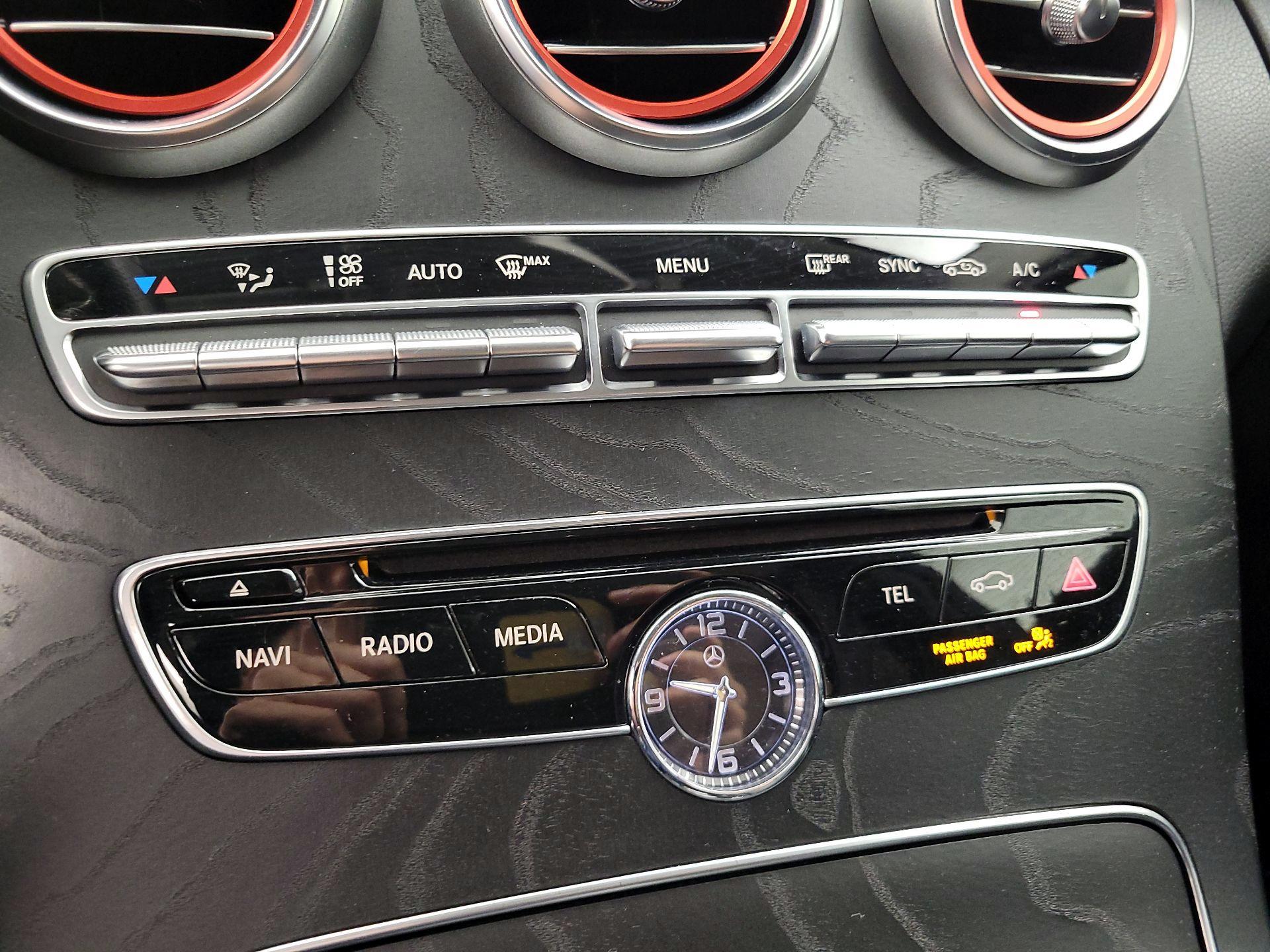 Thumbnail: 2016 Mercedes-Benz C-Class - 17