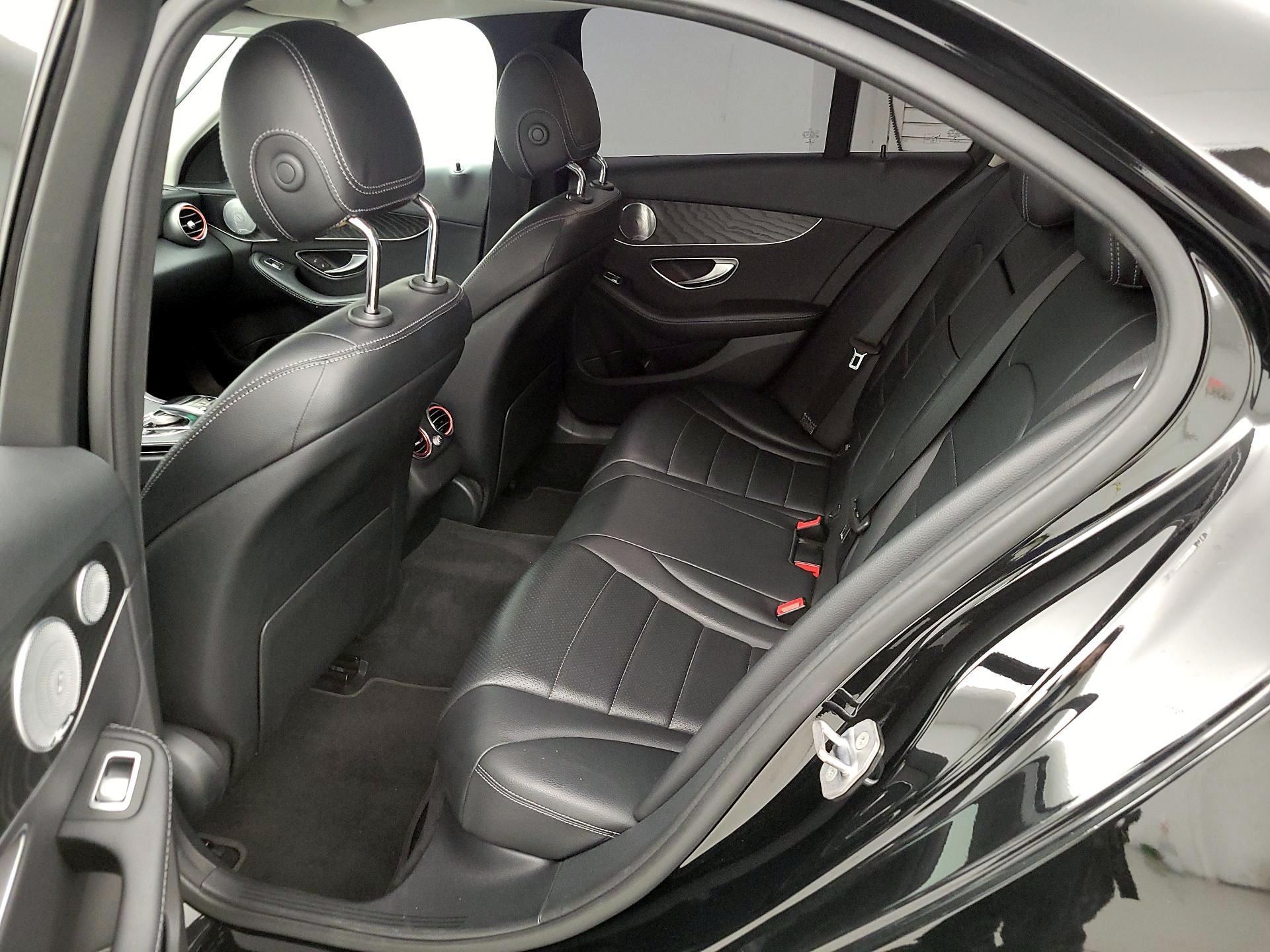 Thumbnail: 2016 Mercedes-Benz C-Class - 20