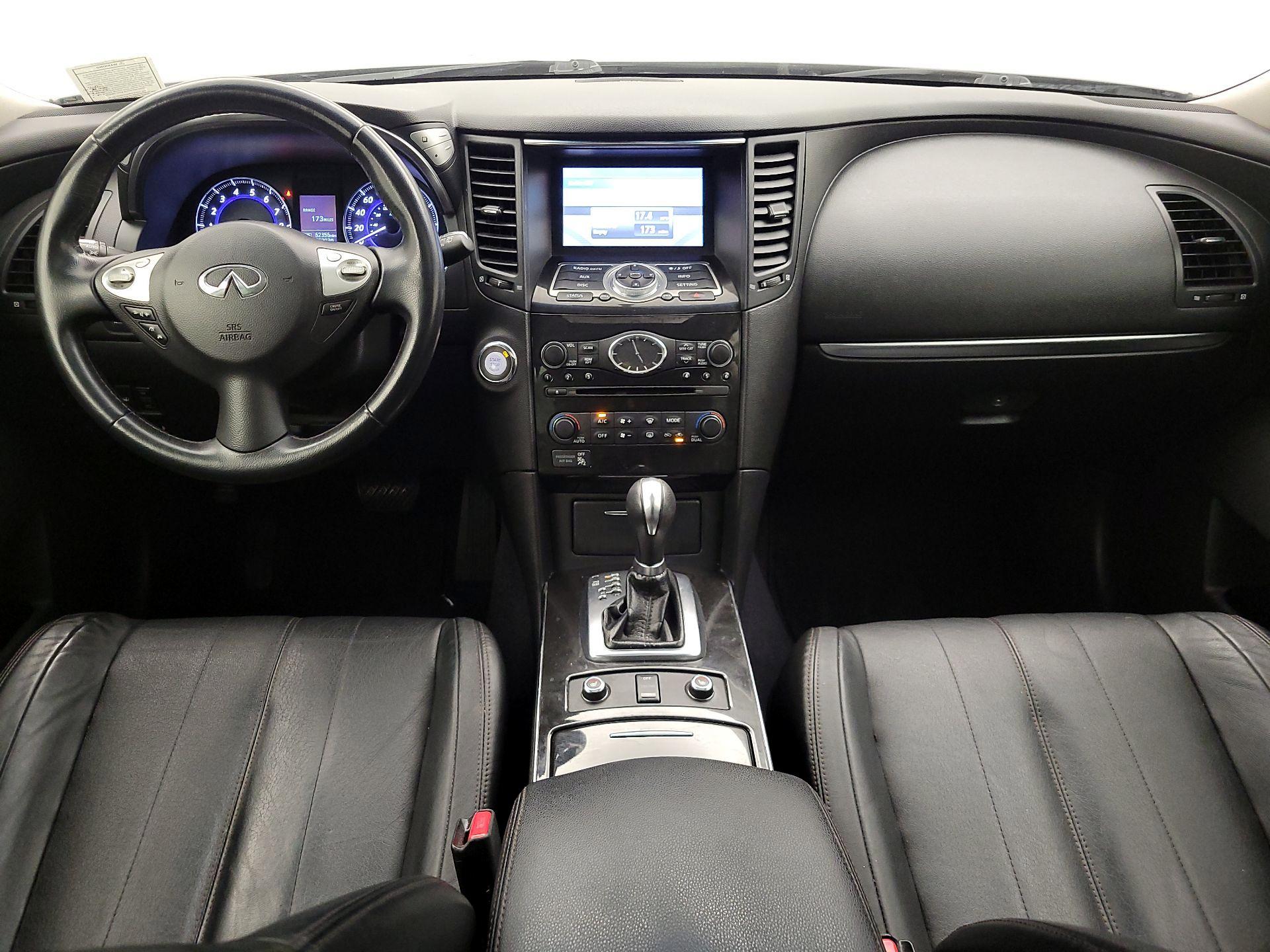 Thumbnail: 2017 INFINITI QX70 - 9