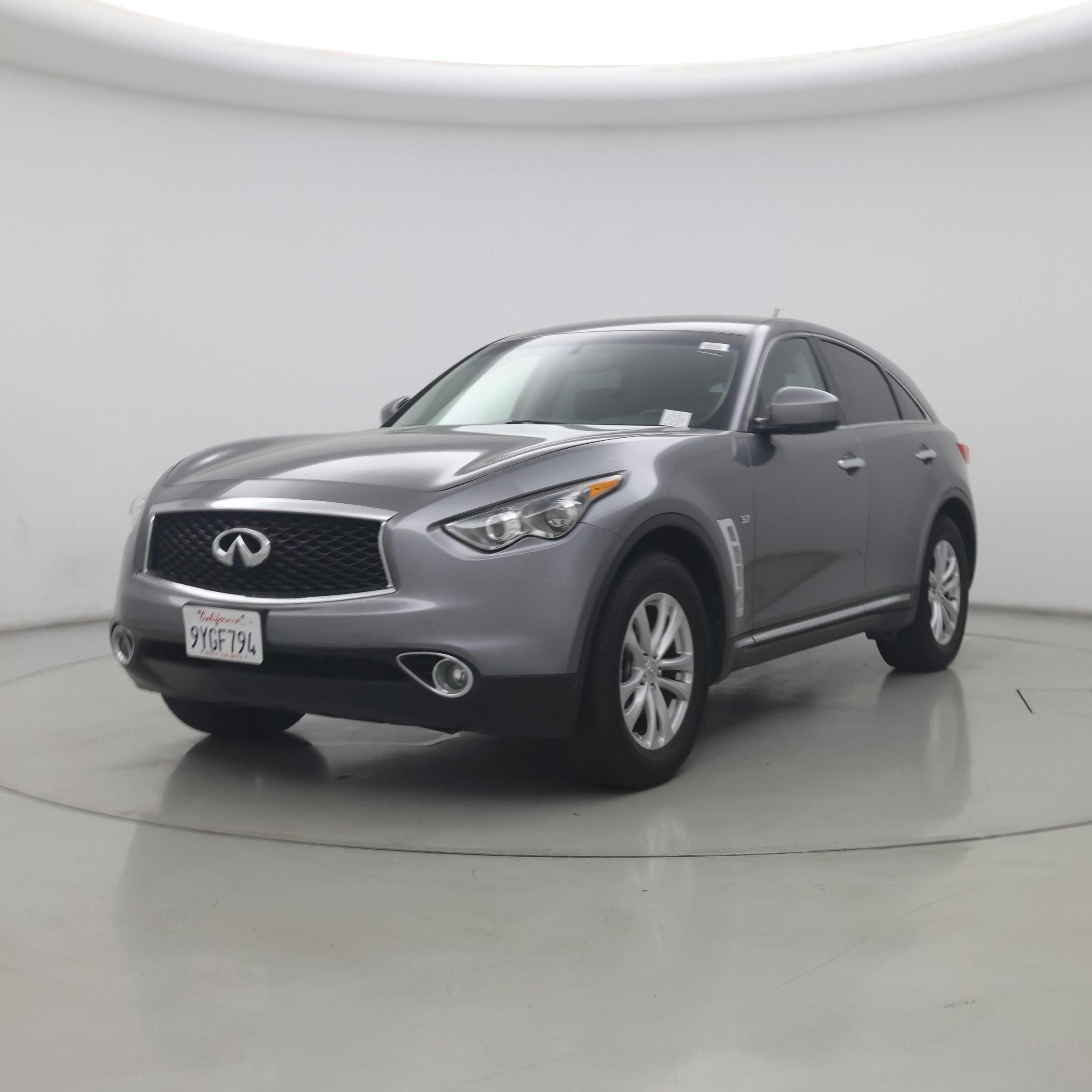 Thumbnail: 2017 INFINITI QX70 - 4