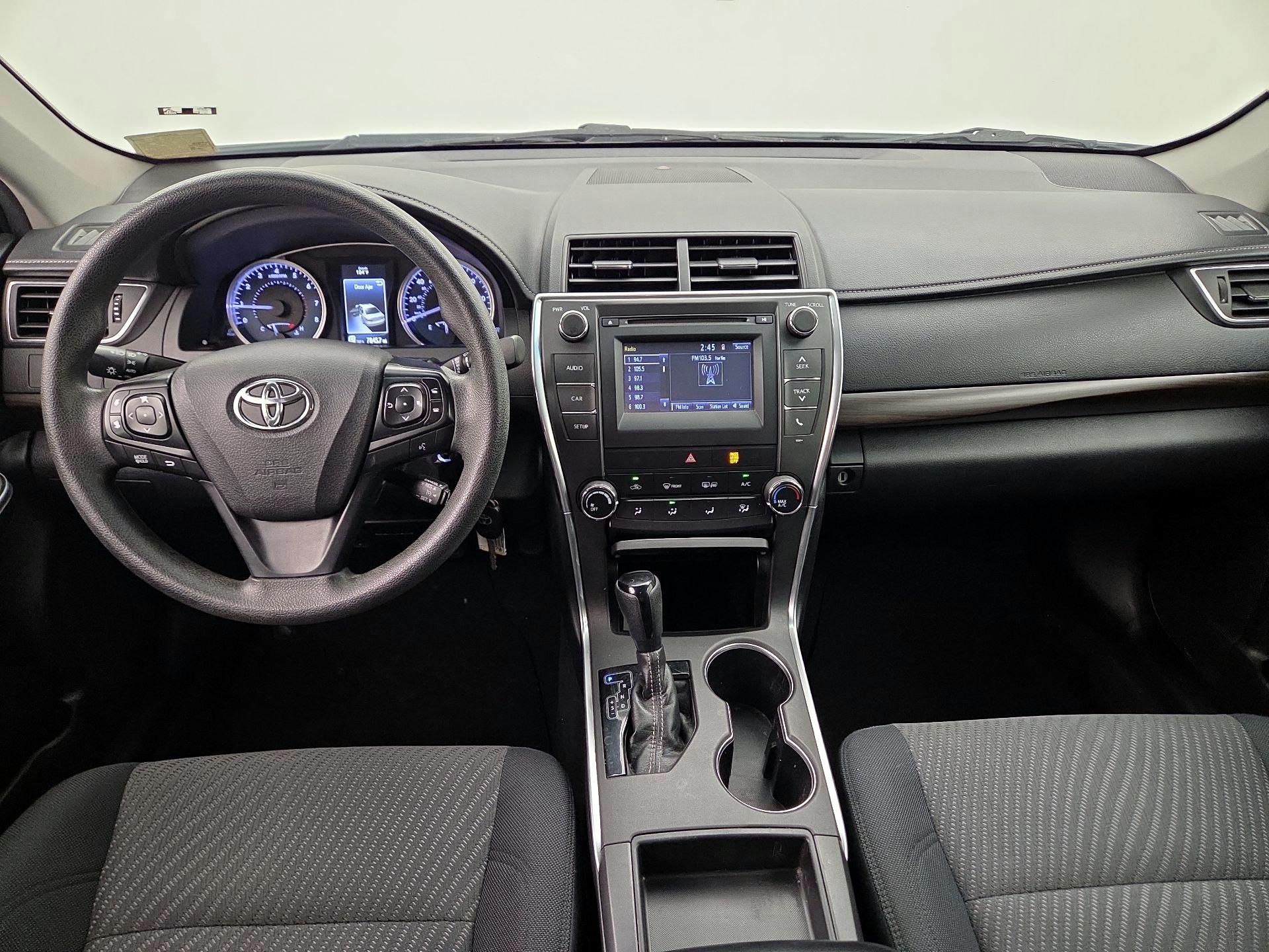 Thumbnail: 2017 Toyota Camry - 9