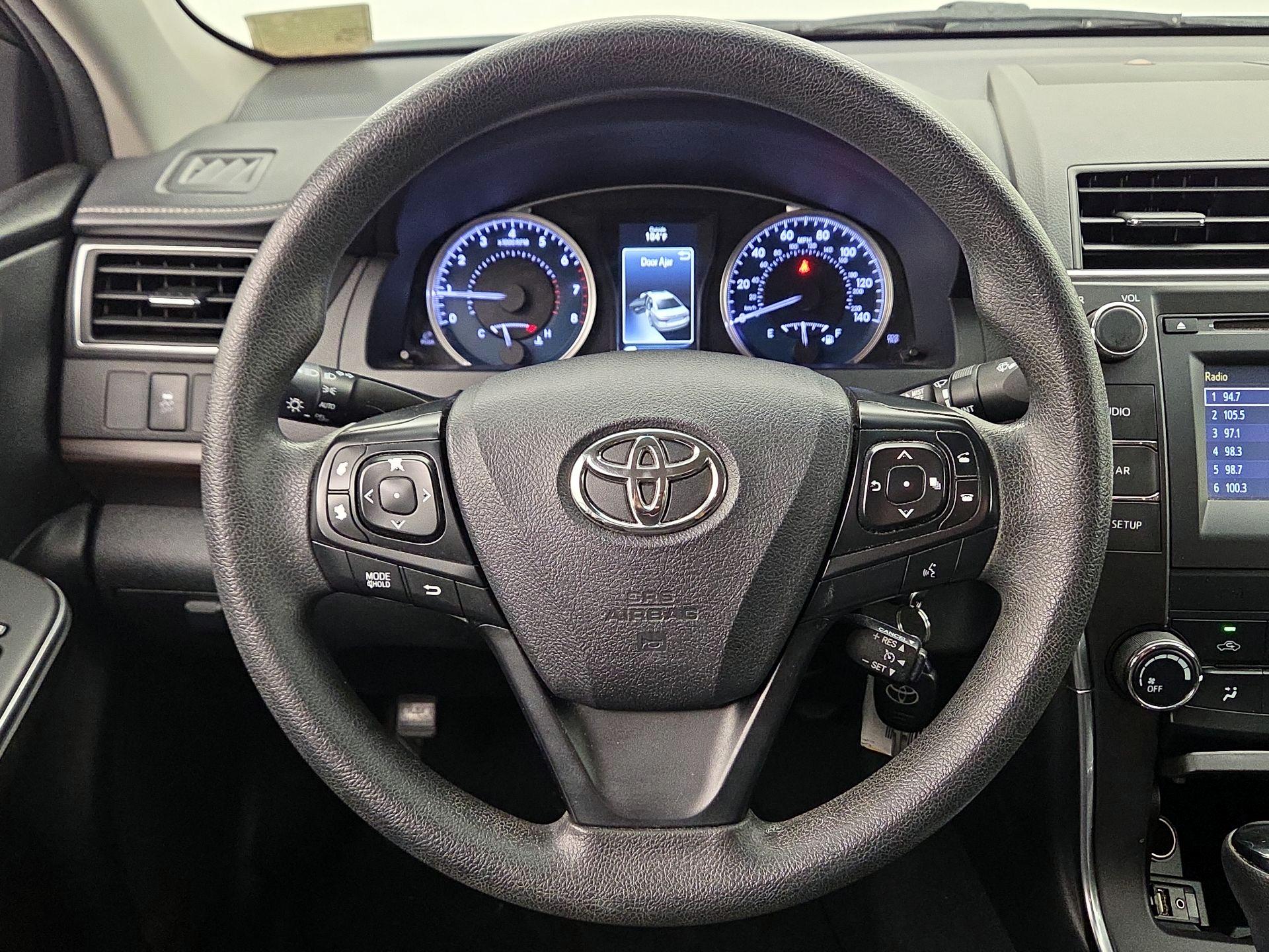 Thumbnail: 2017 Toyota Camry - 10