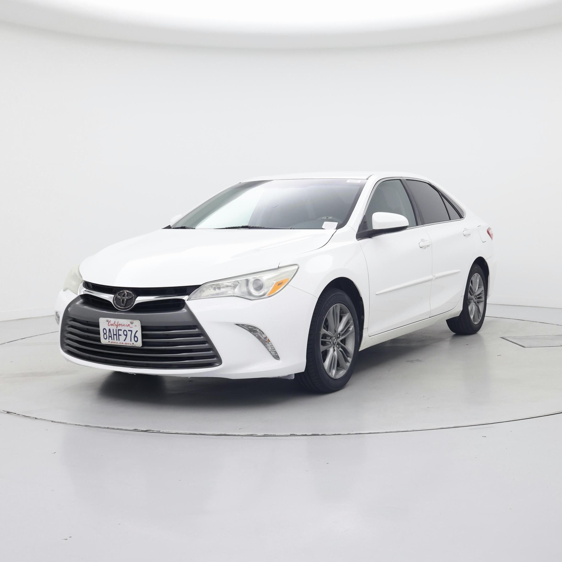 Thumbnail: 2017 Toyota Camry - 4