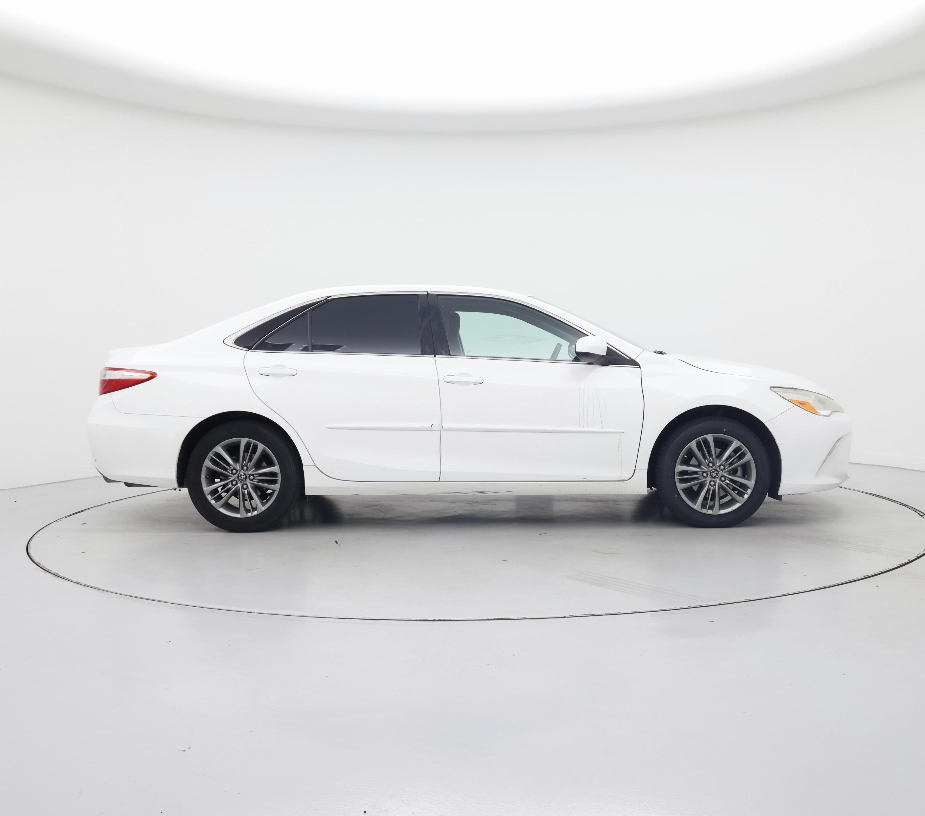 Thumbnail: 2017 Toyota Camry - 7