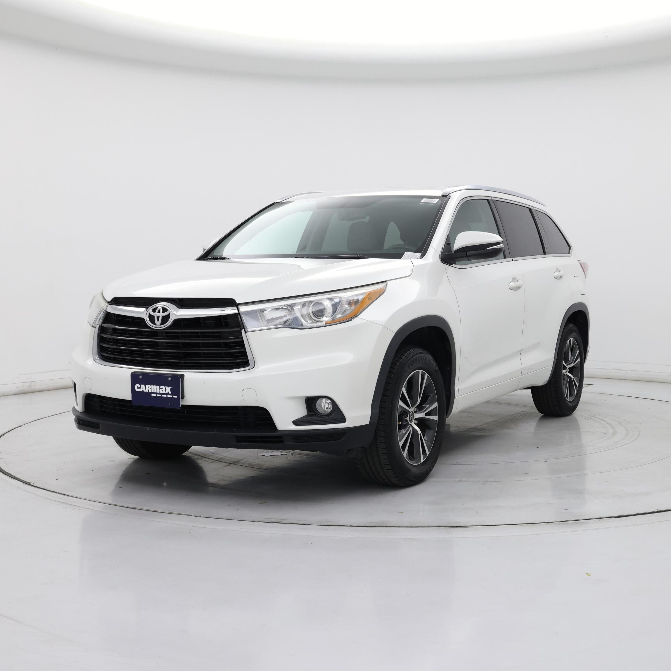 Thumbnail: 2016 Toyota Highlander - 4