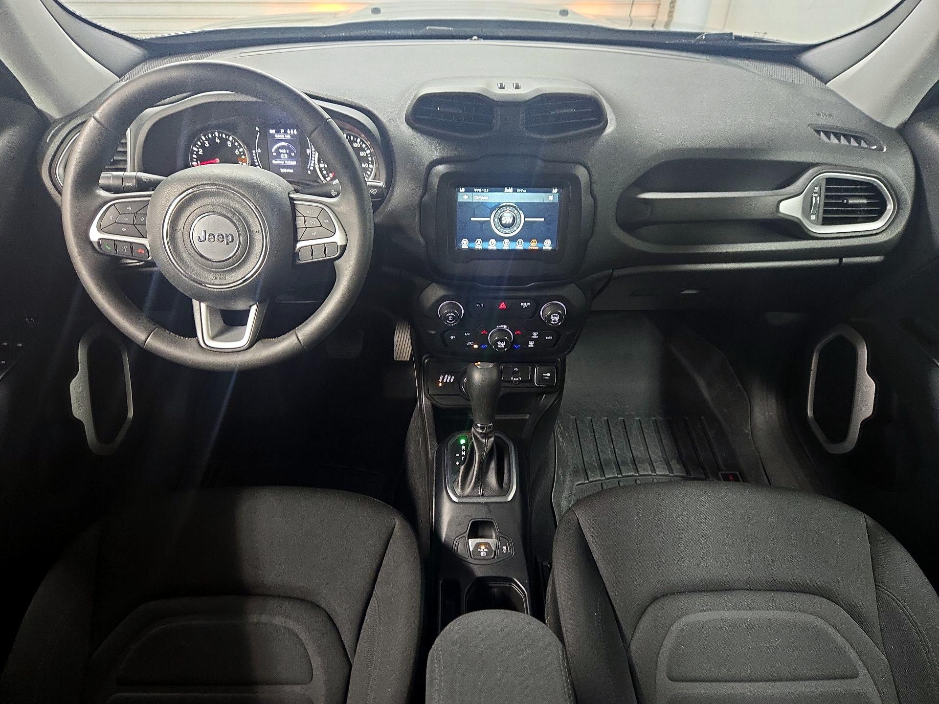 Thumbnail: 2019 Jeep Renegade - 9