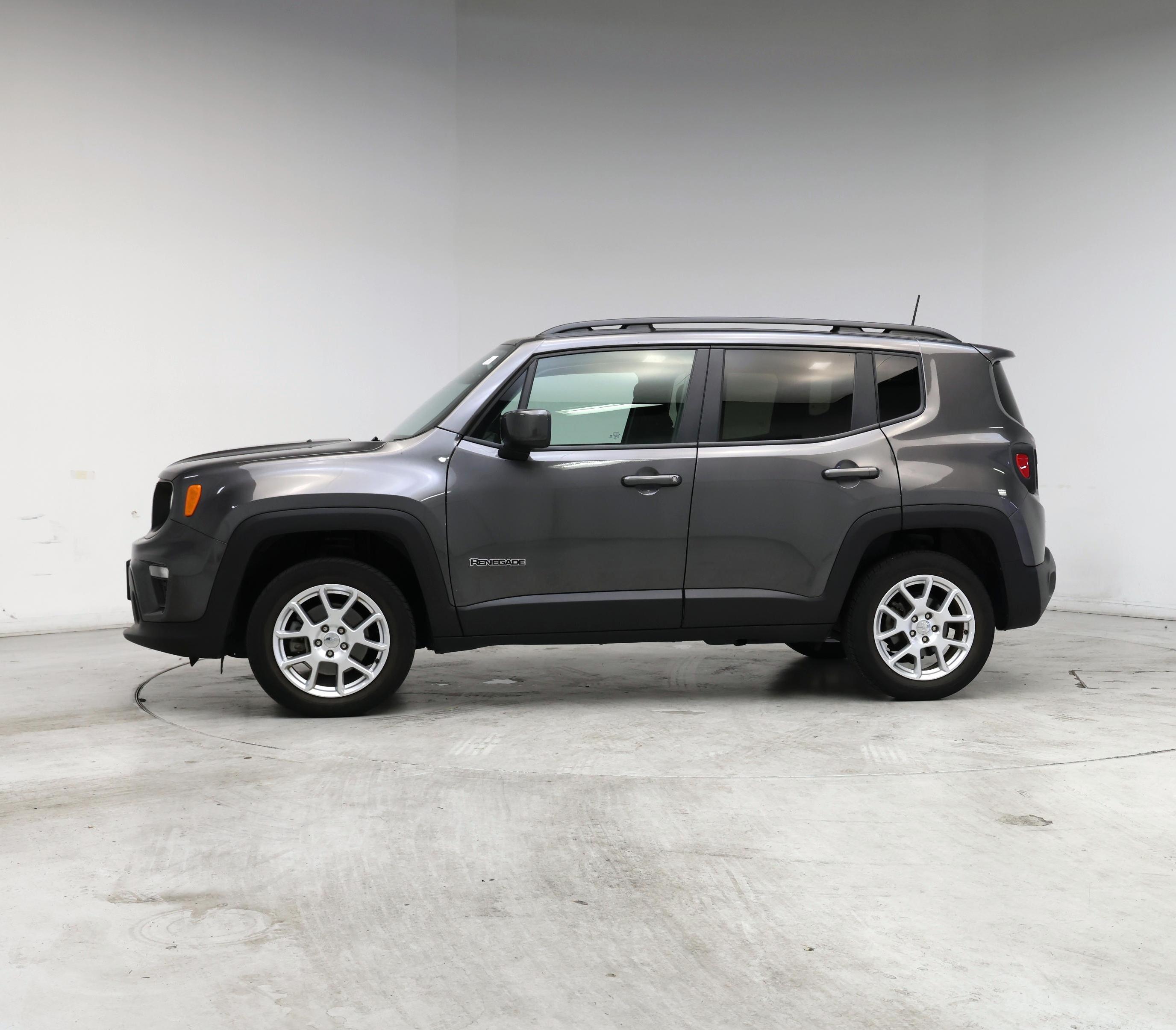 Thumbnail: 2019 Jeep Renegade - 3