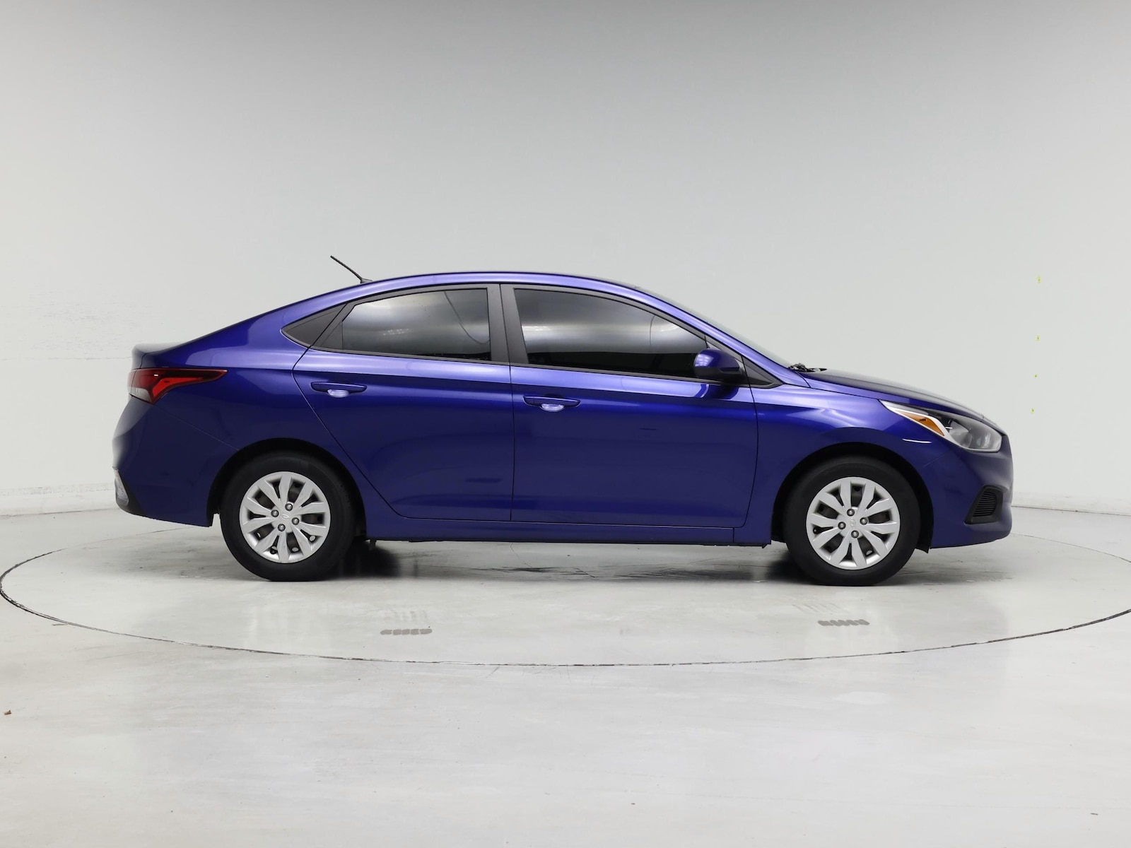2022 Hyundai Accent SE - Photo 8