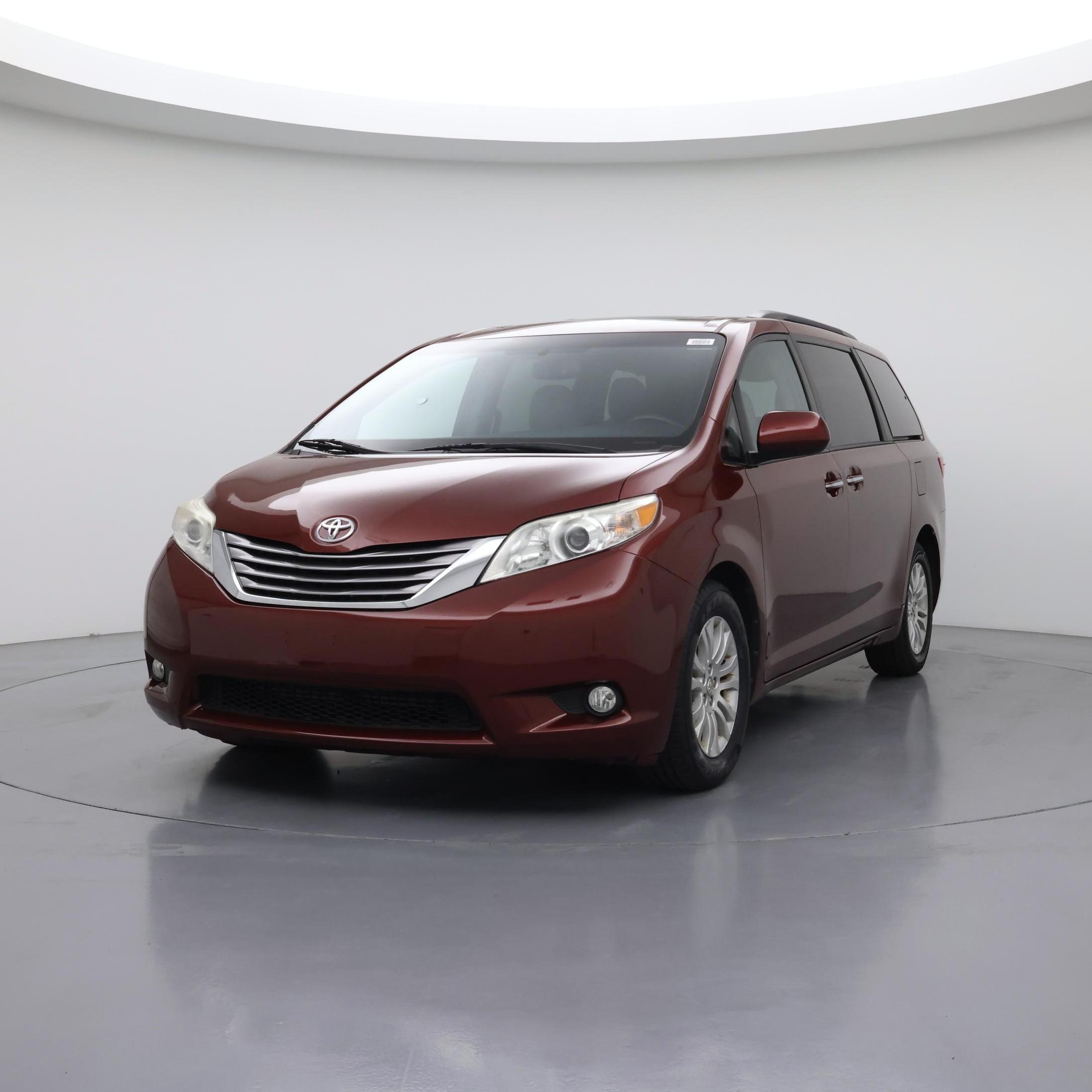Thumbnail: 2017 Toyota Sienna - 4