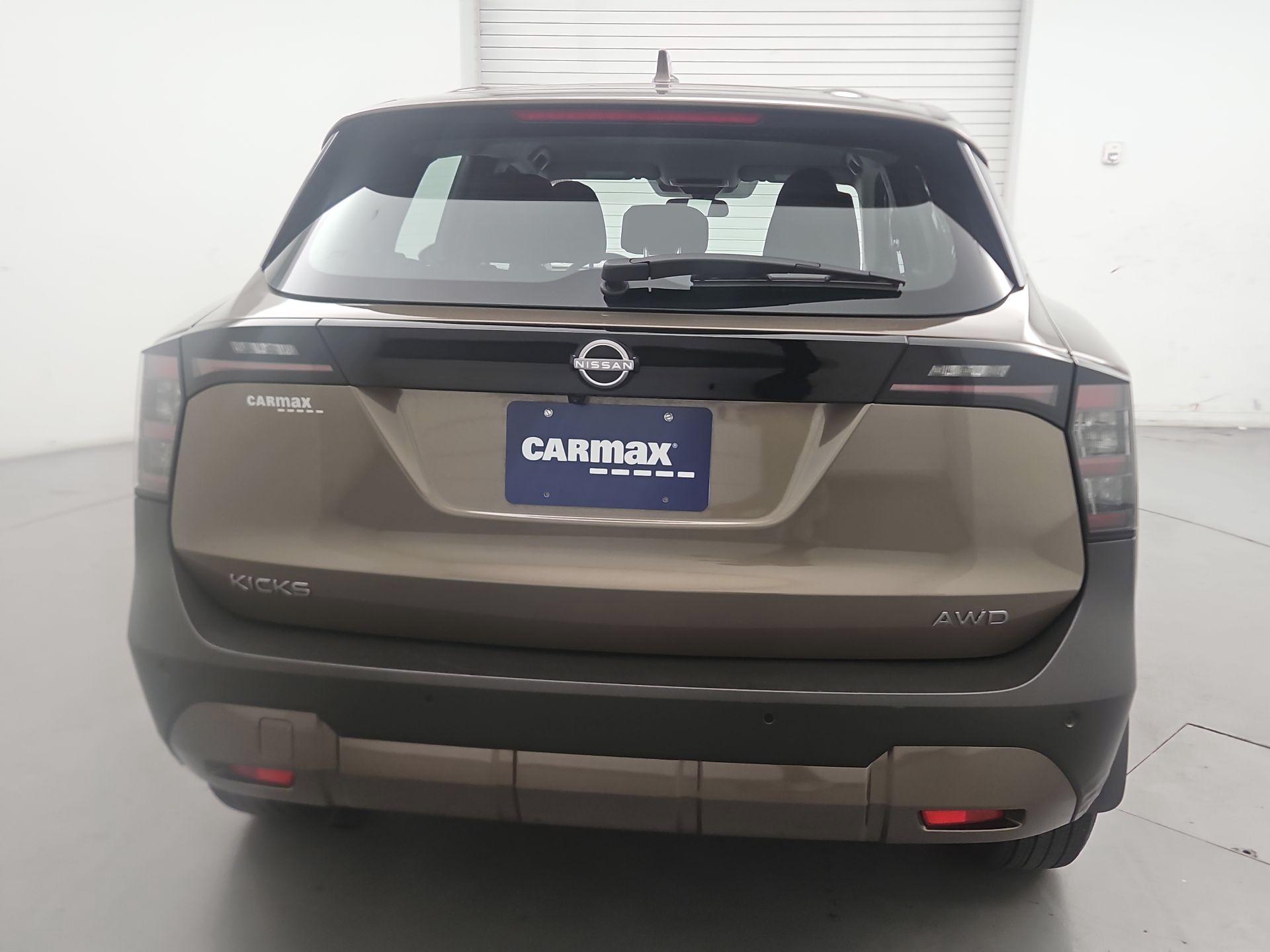 Thumbnail: 2025 Nissan Kicks - 6