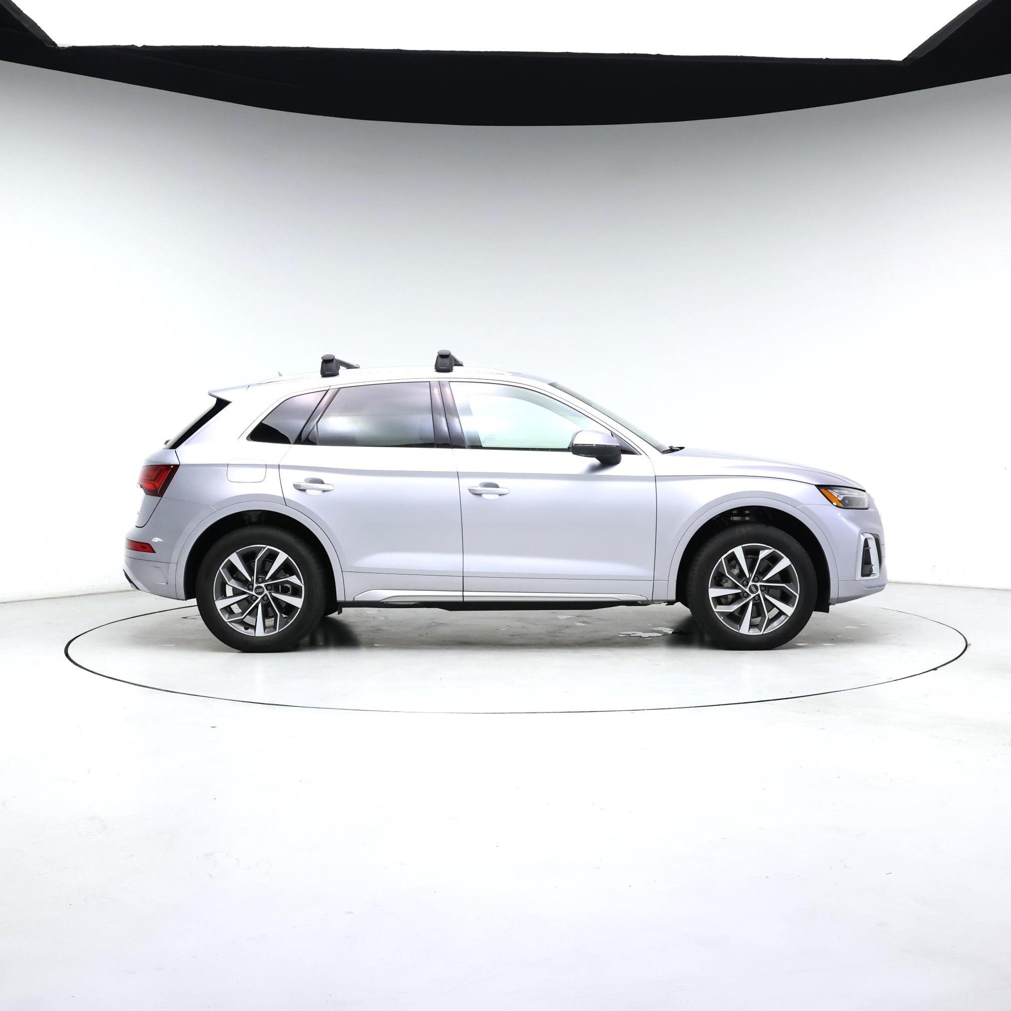 Thumbnail: 2025 Audi Q5 - 7
