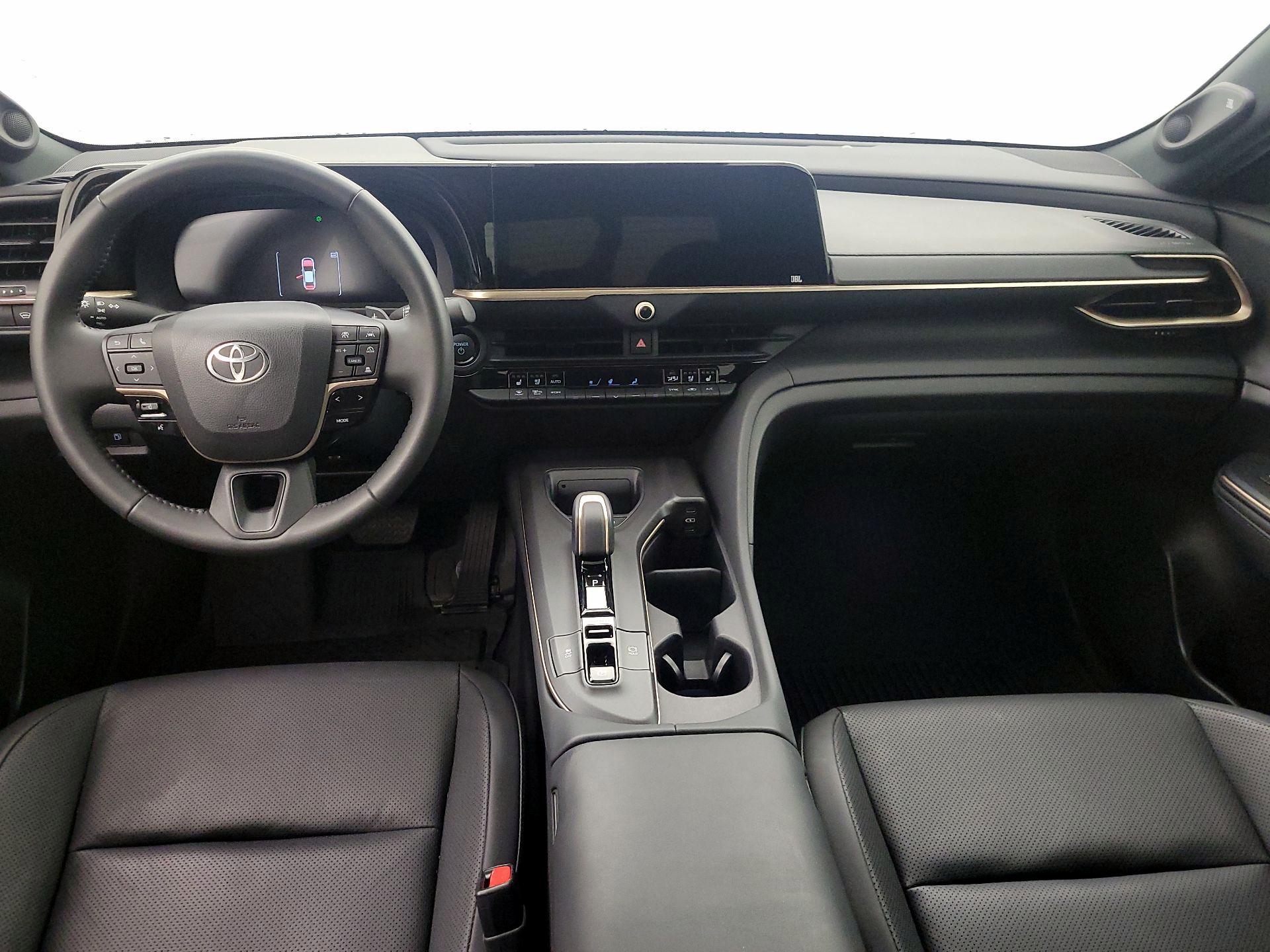Thumbnail: 2023 Toyota Crown - 9