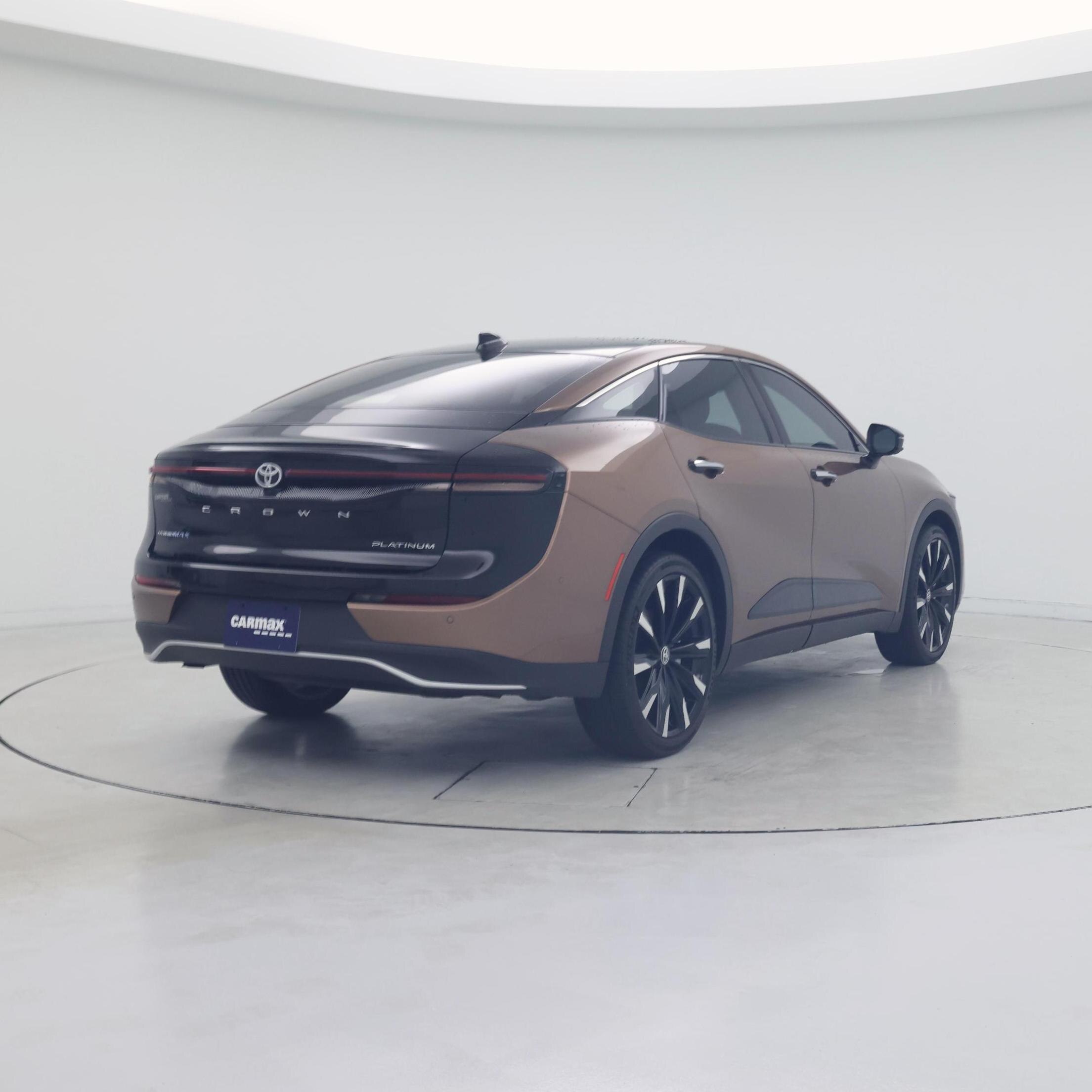 Thumbnail: 2023 Toyota Crown - 8