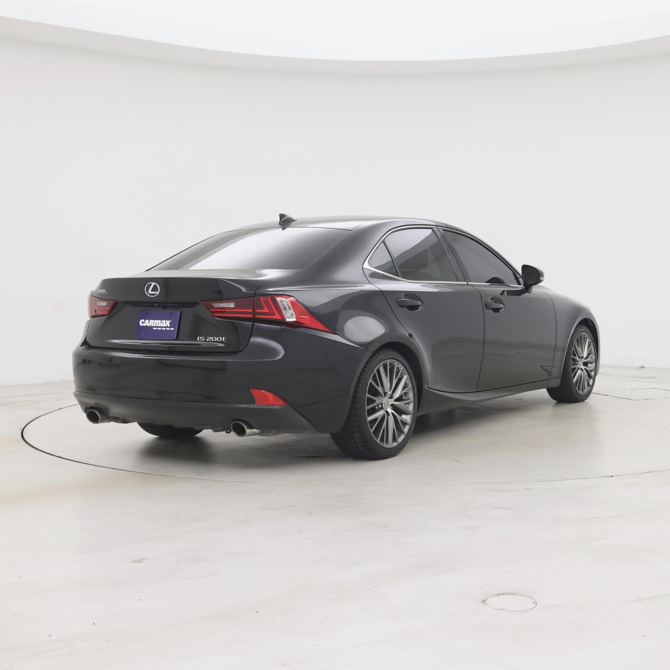 Thumbnail: 2016 Lexus IS - 8