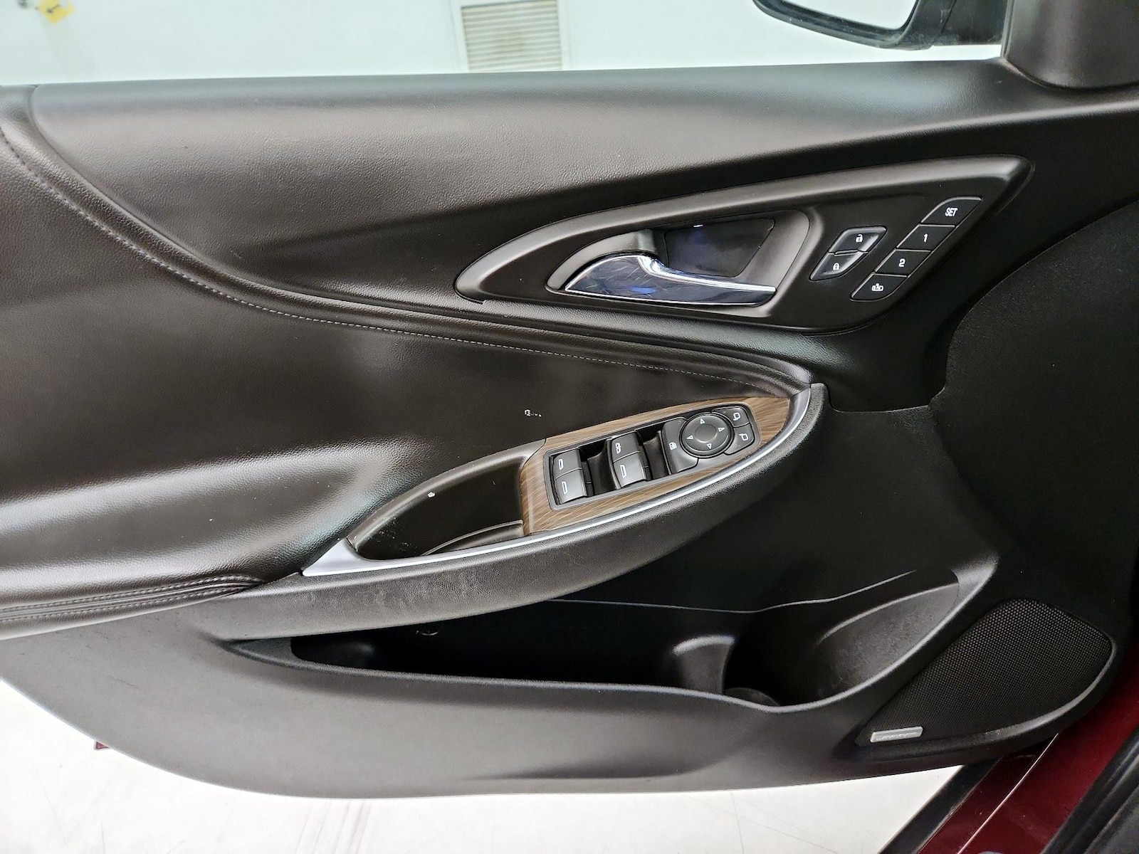 2016 Chevrolet Malibu 2LZ Premier - Photo 13