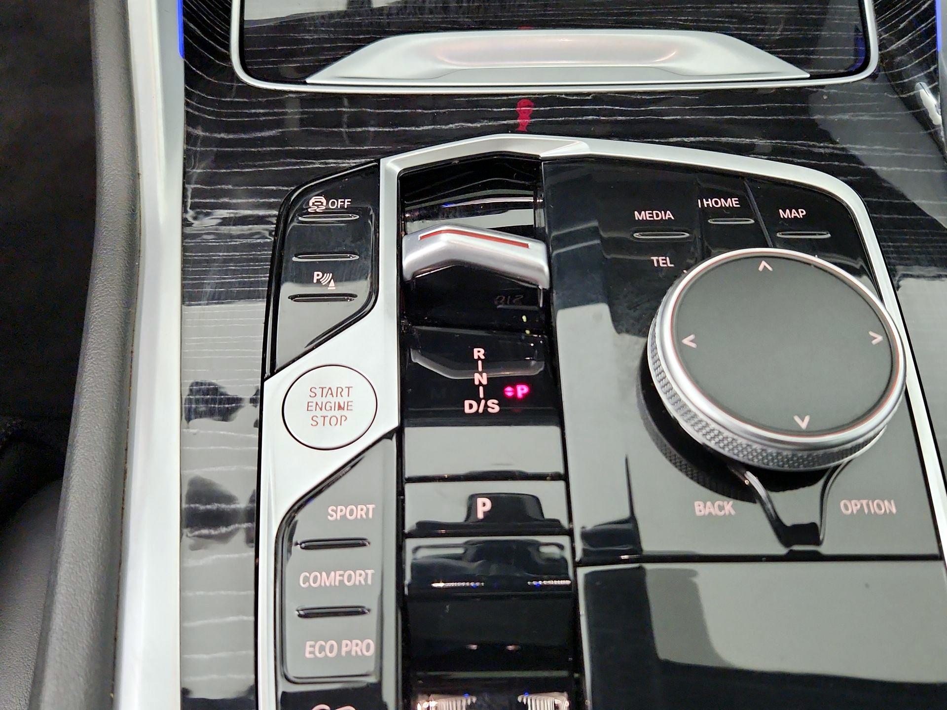 Thumbnail: 2024 BMW X6 - 16