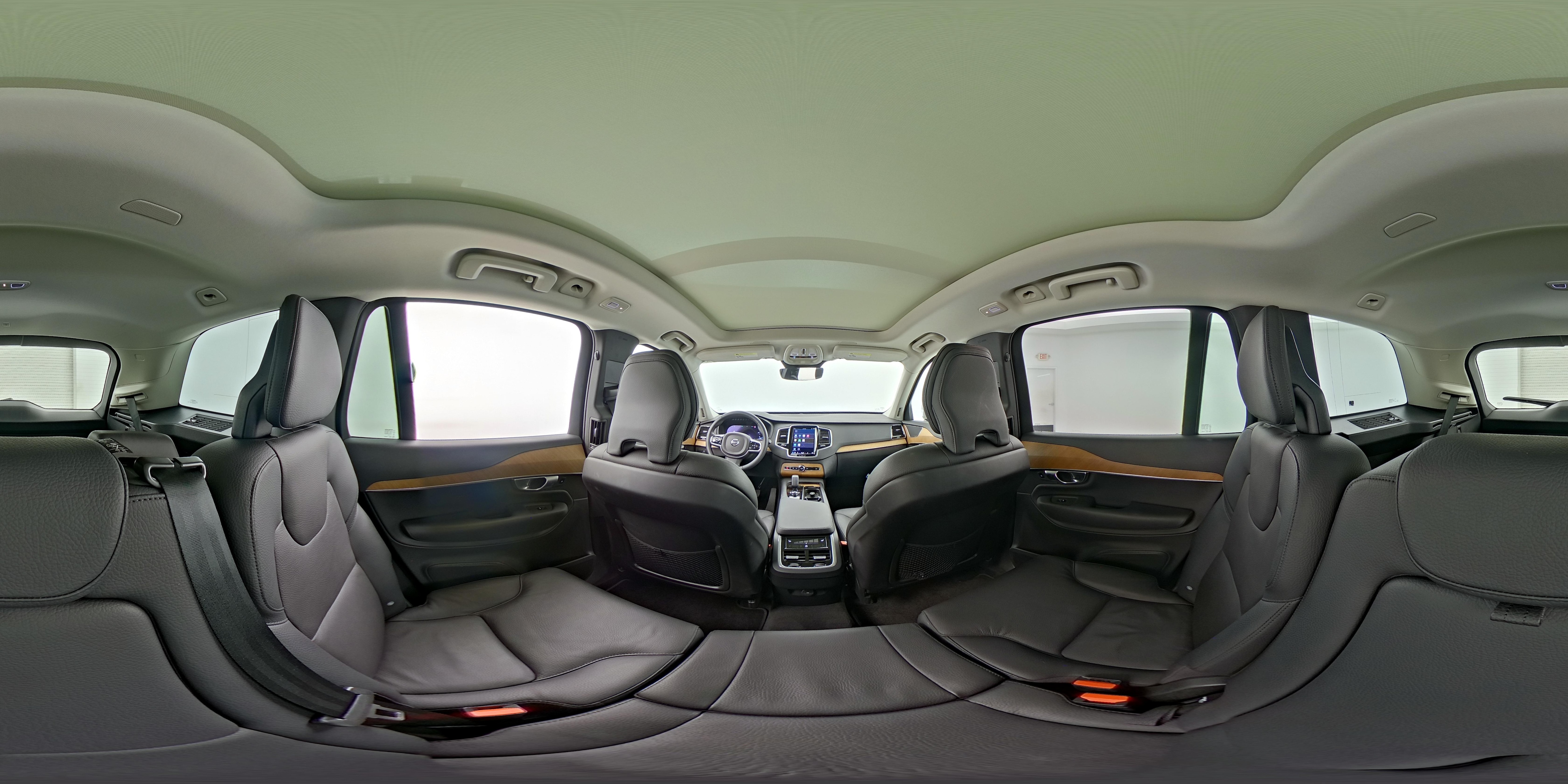 2024 Volvo XC90 Plus - Photo 28