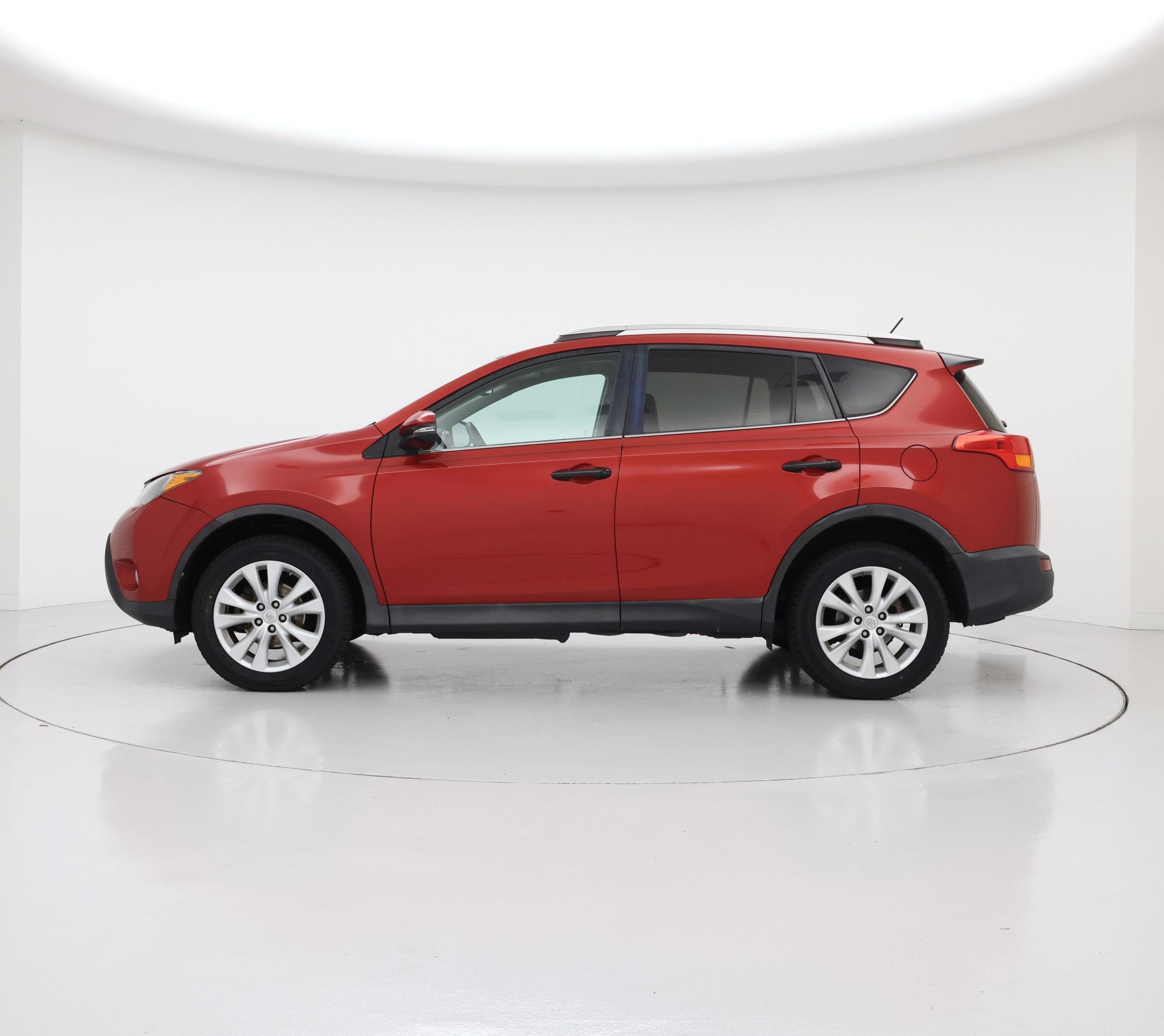 Thumbnail: 2015 Toyota RAV4 - 3