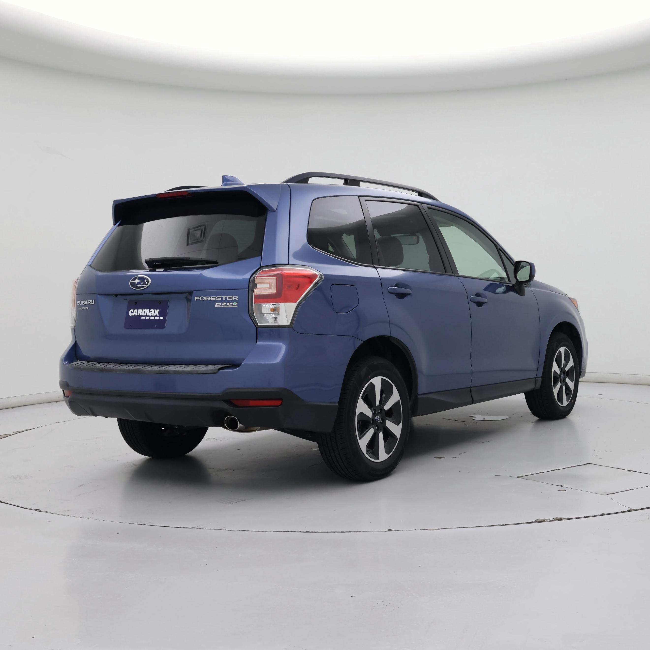 Thumbnail: 2017 Subaru Forester - 8