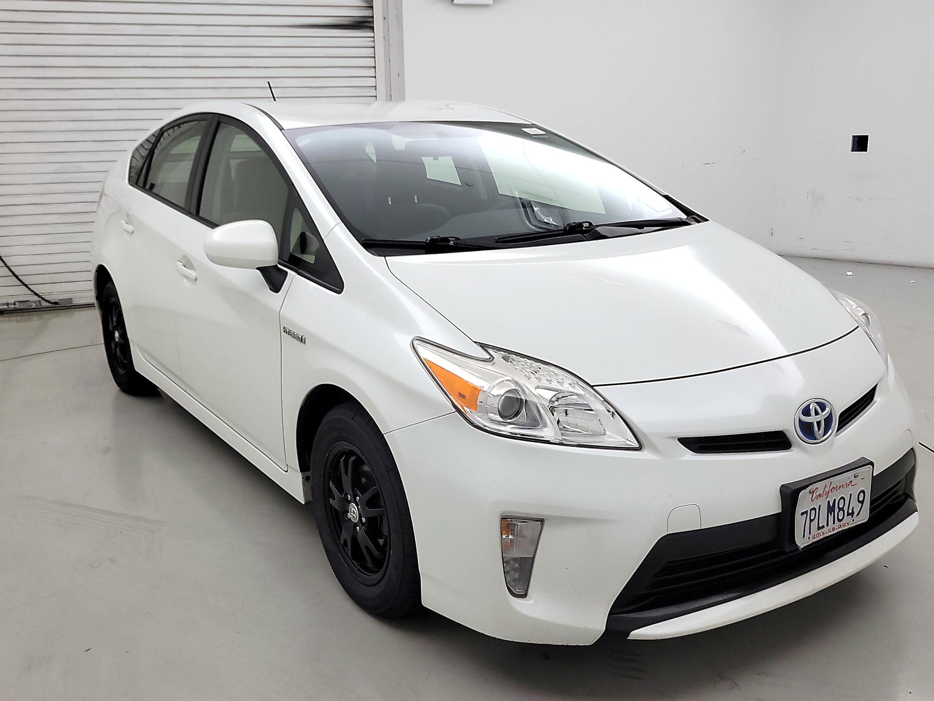 Thumbnail: 2015 Toyota Prius - 1