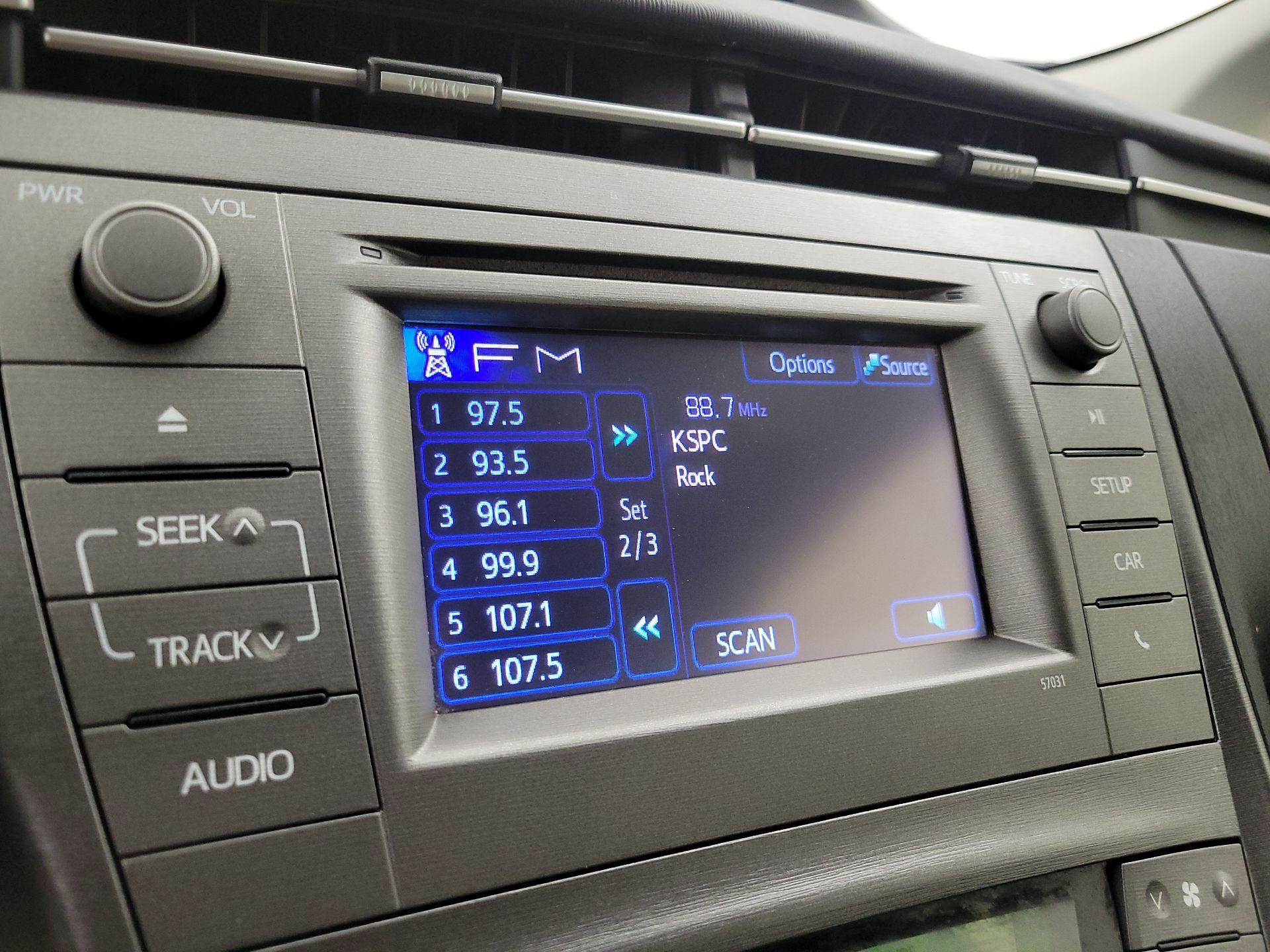 Thumbnail: 2015 Toyota Prius - 13