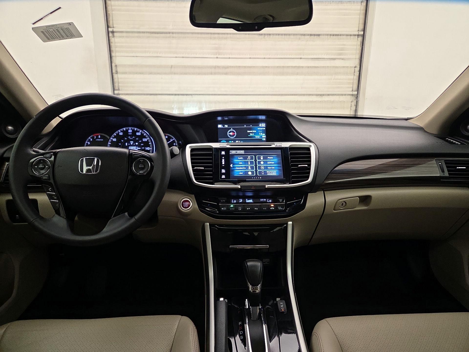 Thumbnail: 2016 Honda Accord - 9
