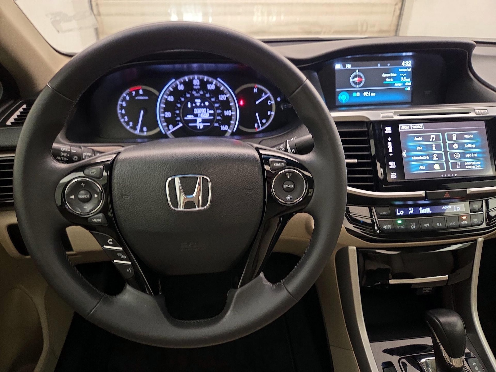 2016 Honda Accord EX-L - Photo 11